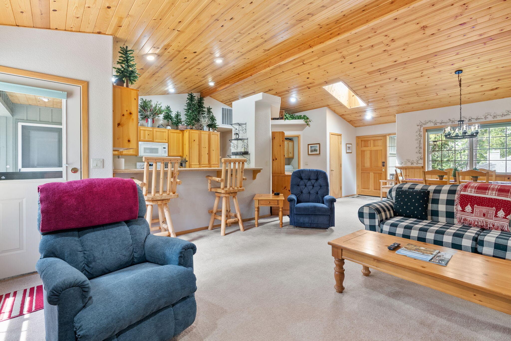 Primary photo of 57584 Whistler Lane