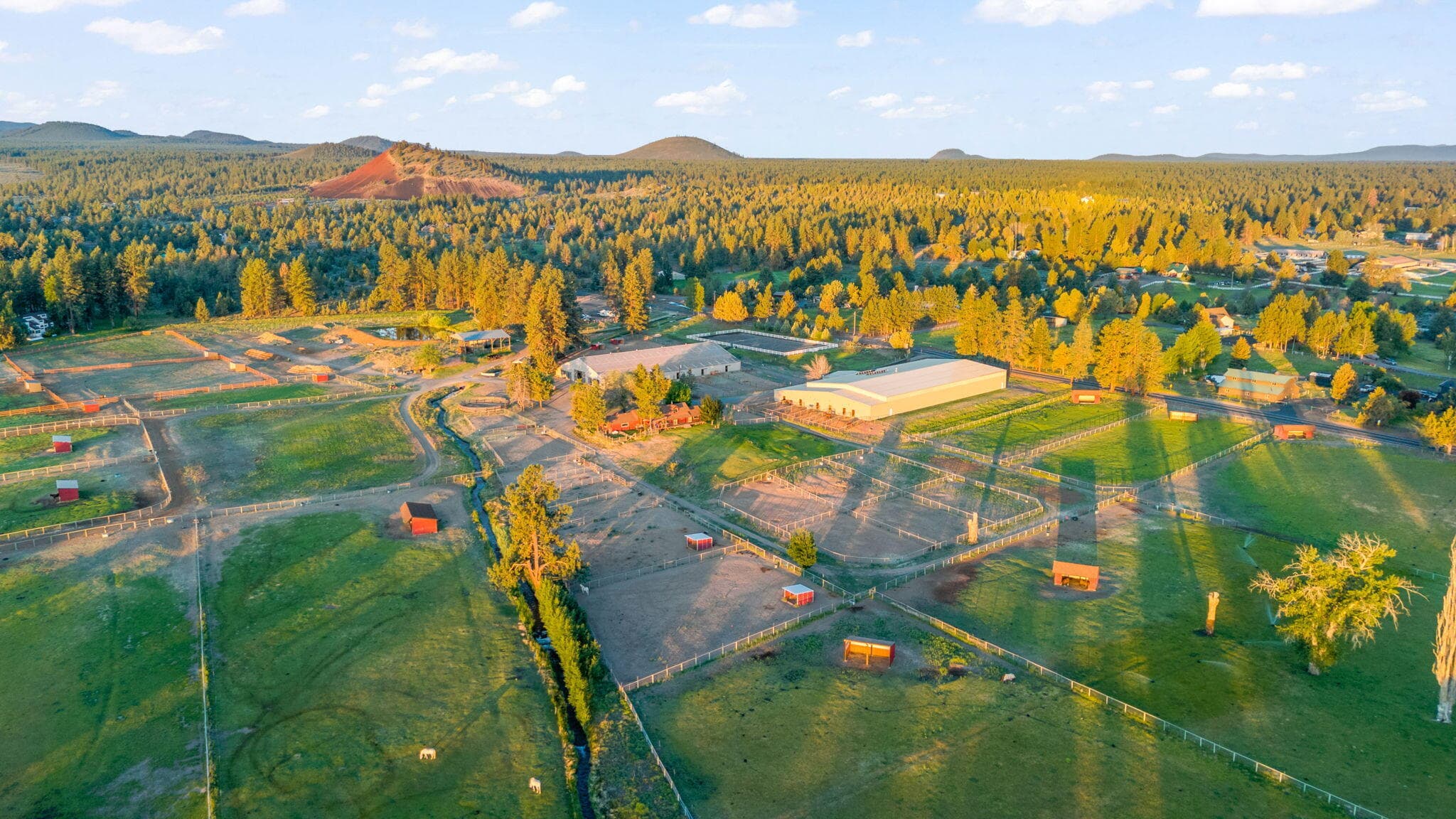 Primary photo of 60360 Horse Butte Road