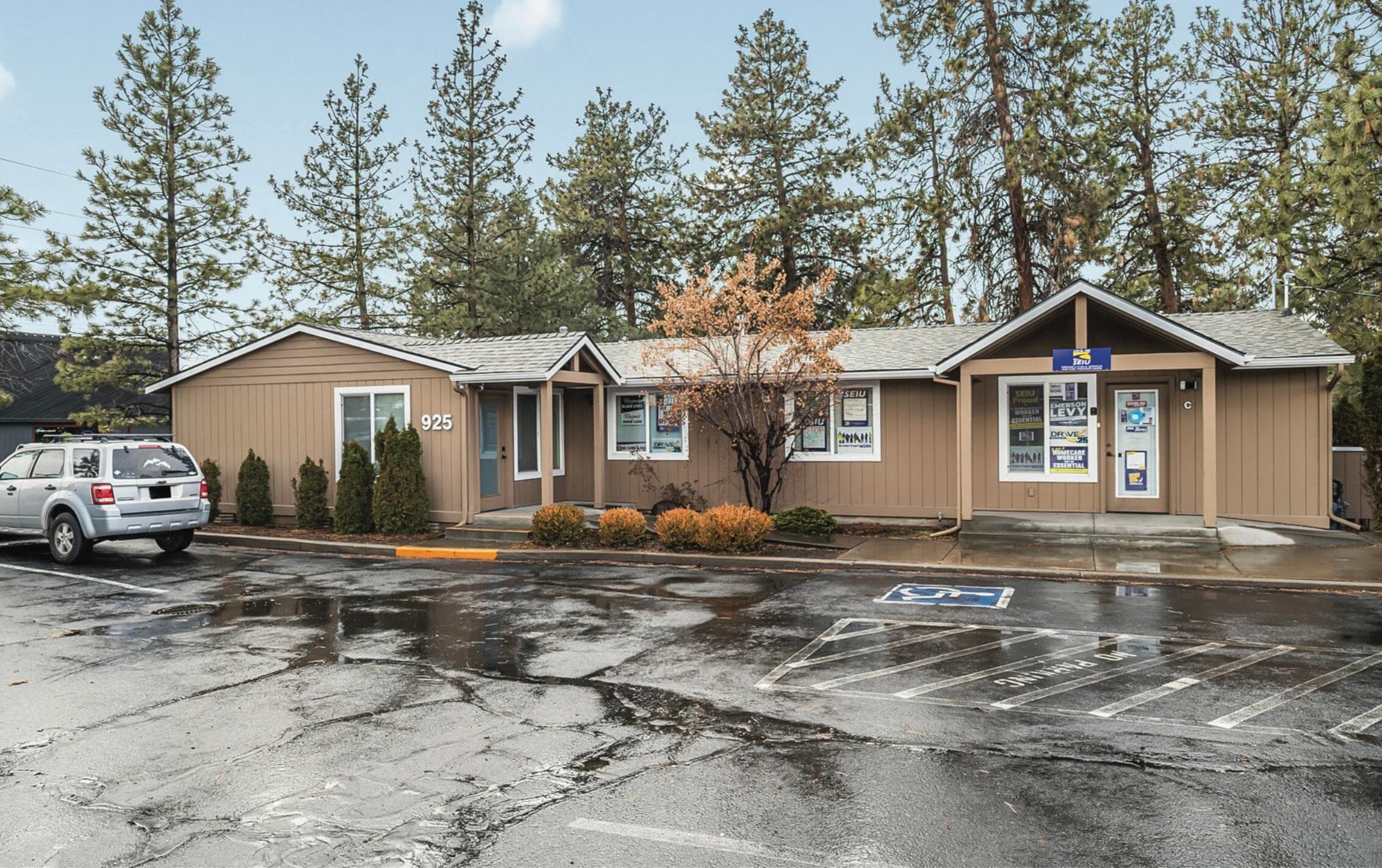 Primary photo of 909 925 SE 2nd Street