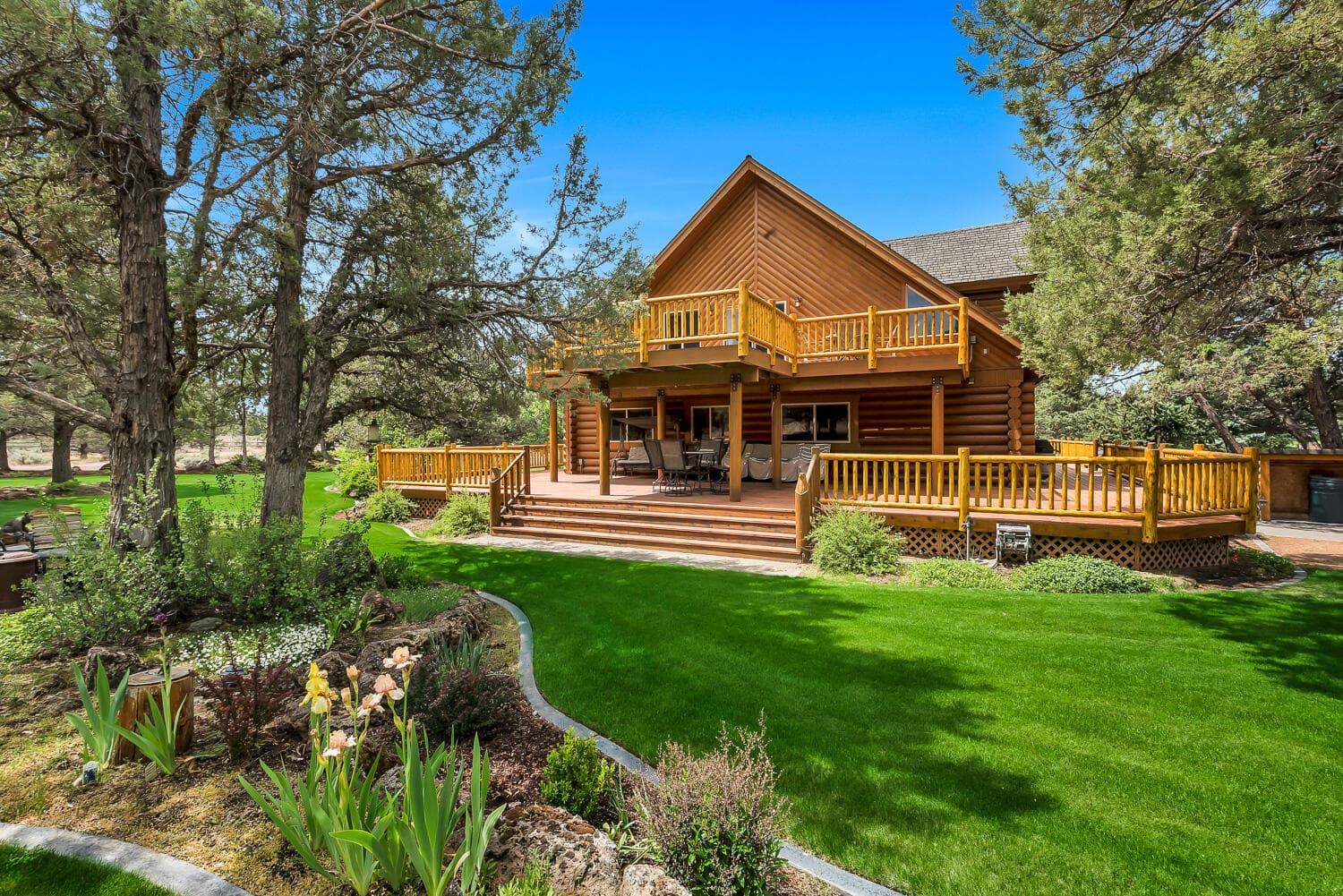 Primary photo of 18070 Cascade Estates Drive