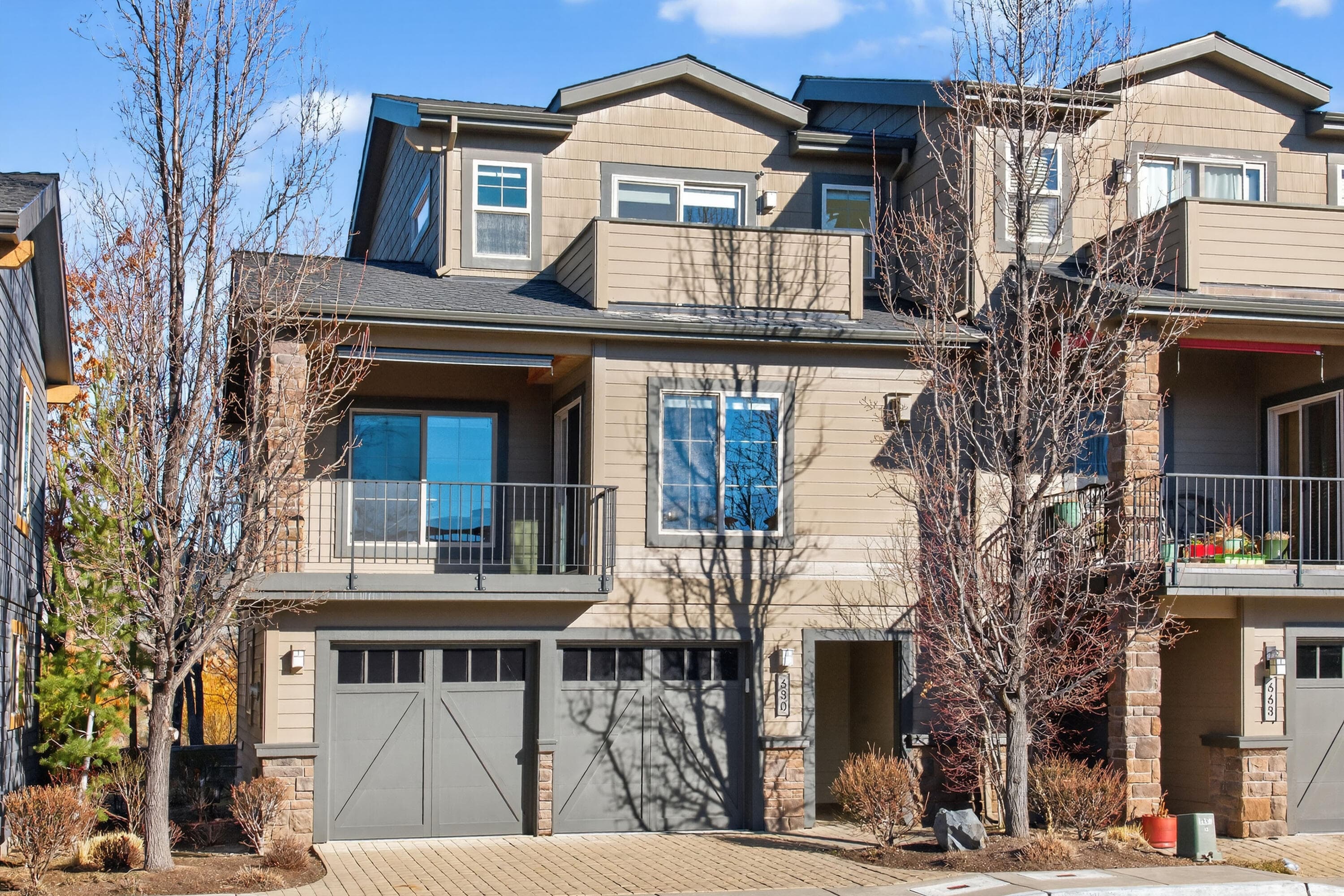 Primary photo of 680 SW Otter Way