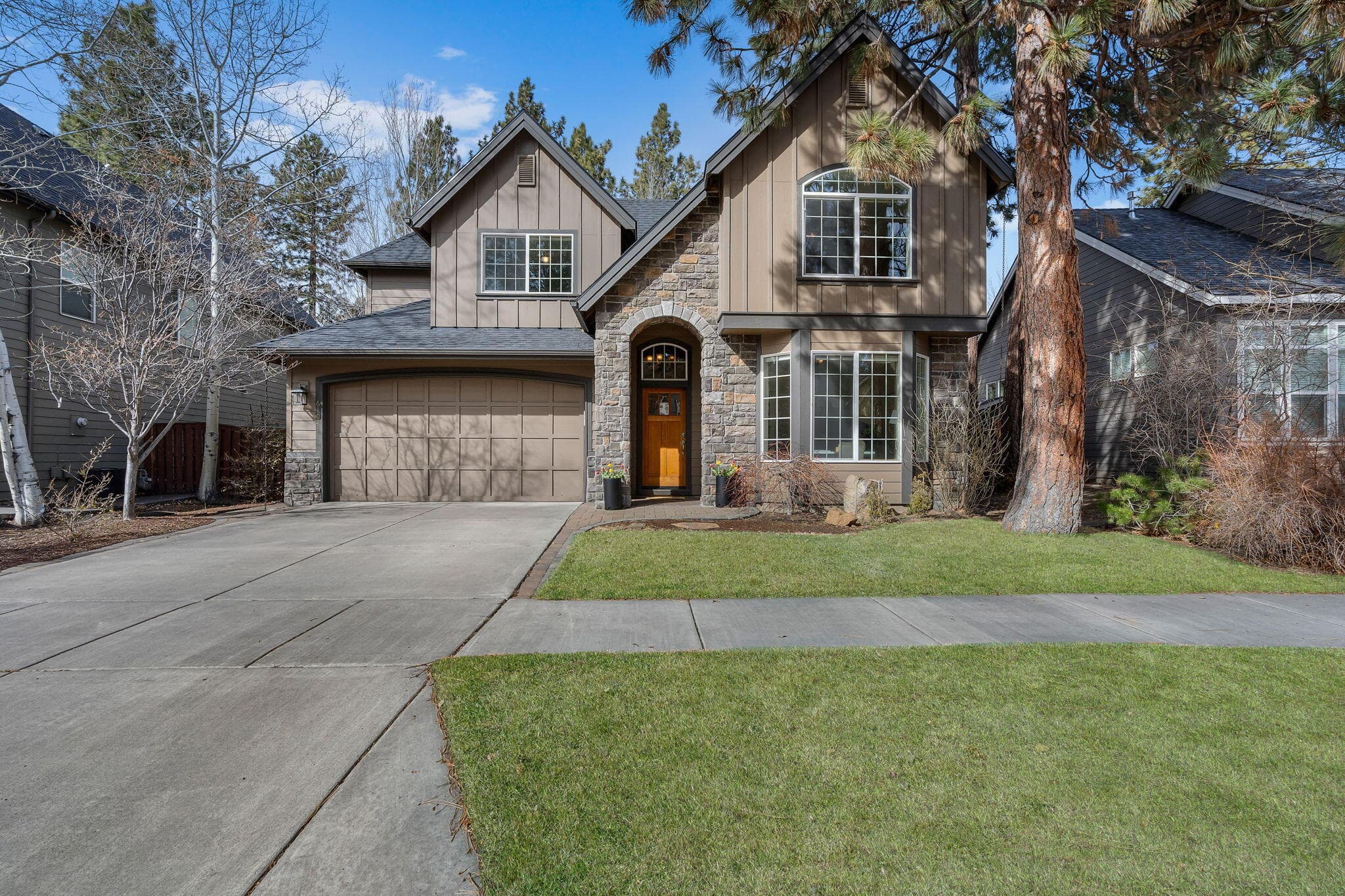 Primary photo of 61041 Chamomile Place