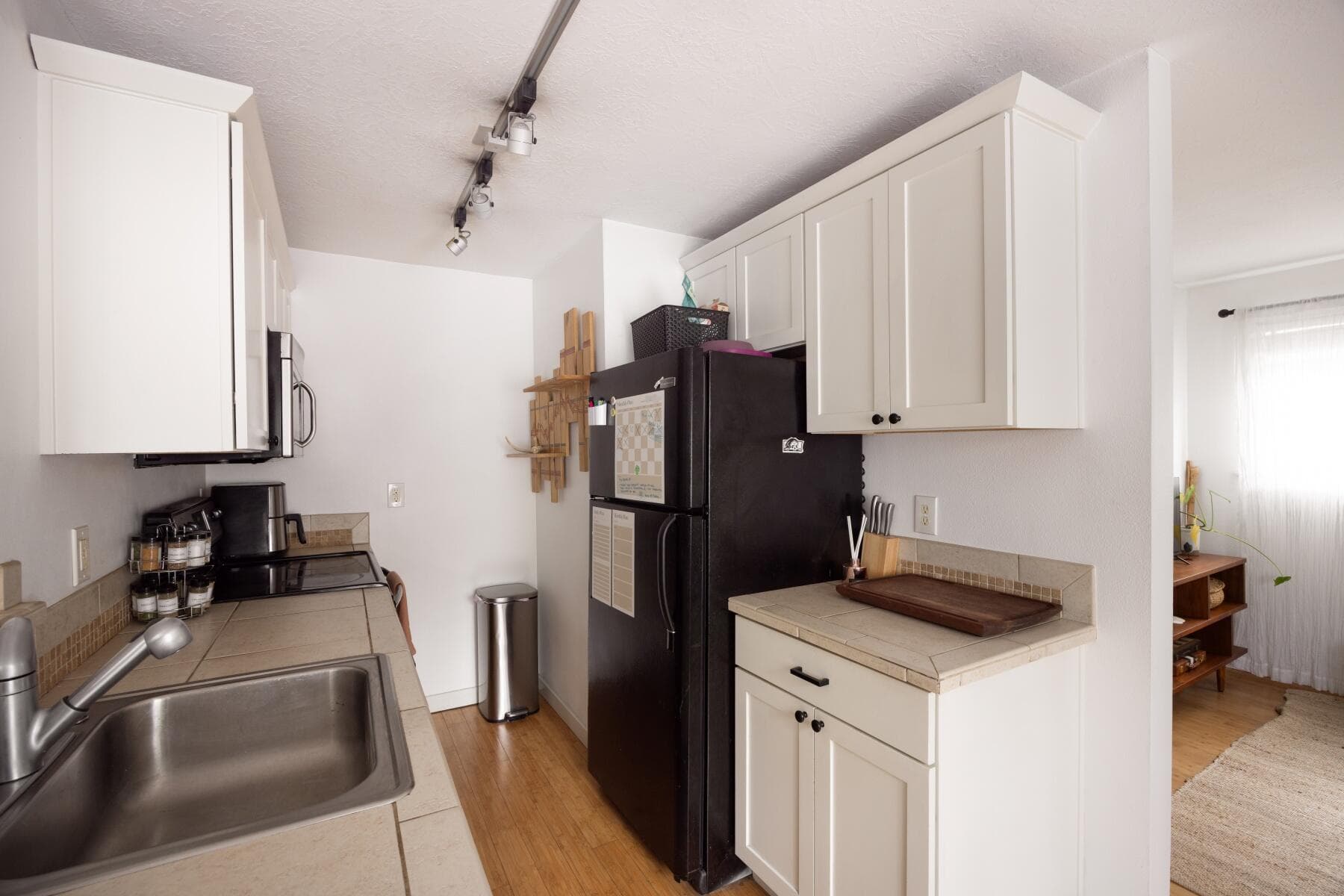 Photo 4 of 1010 NW Roanoke Avenue, APT 8