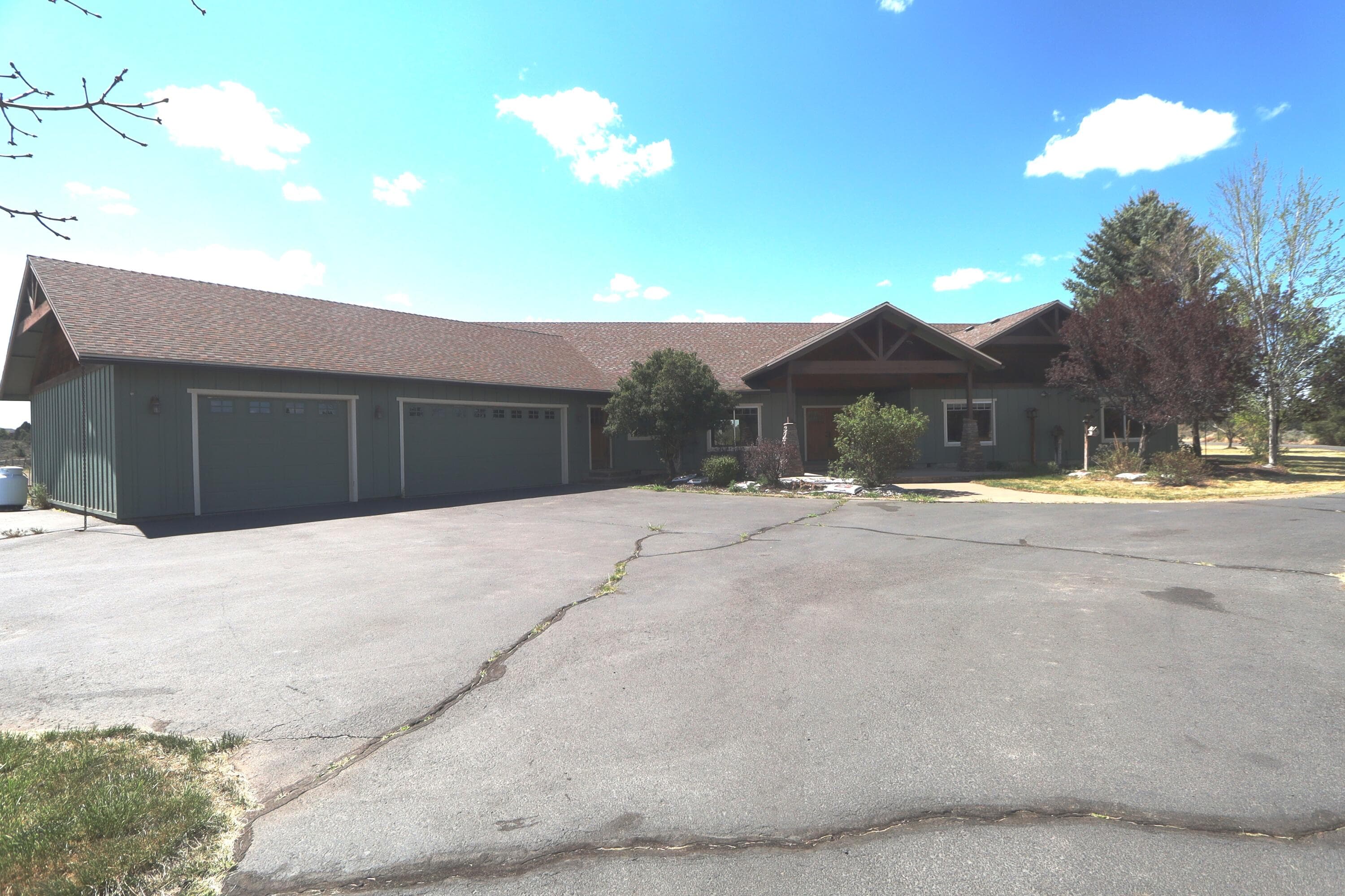 Primary photo of 21491 Bear Creek Road