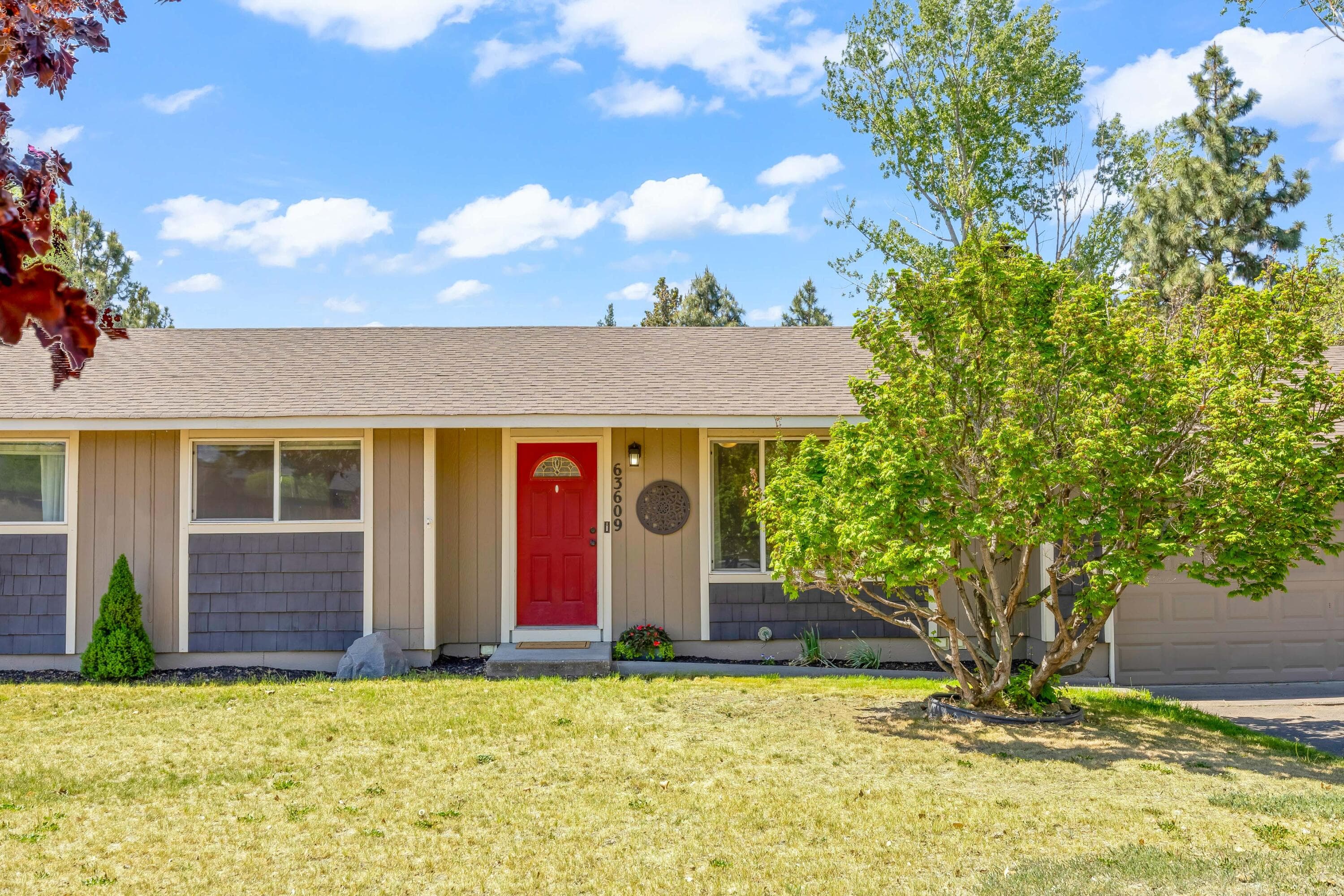 Primary photo of 63609 Hunters Circle