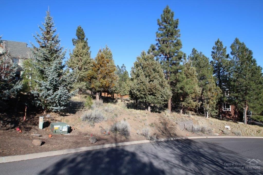 Primary photo of 2318 NW Eastes Street