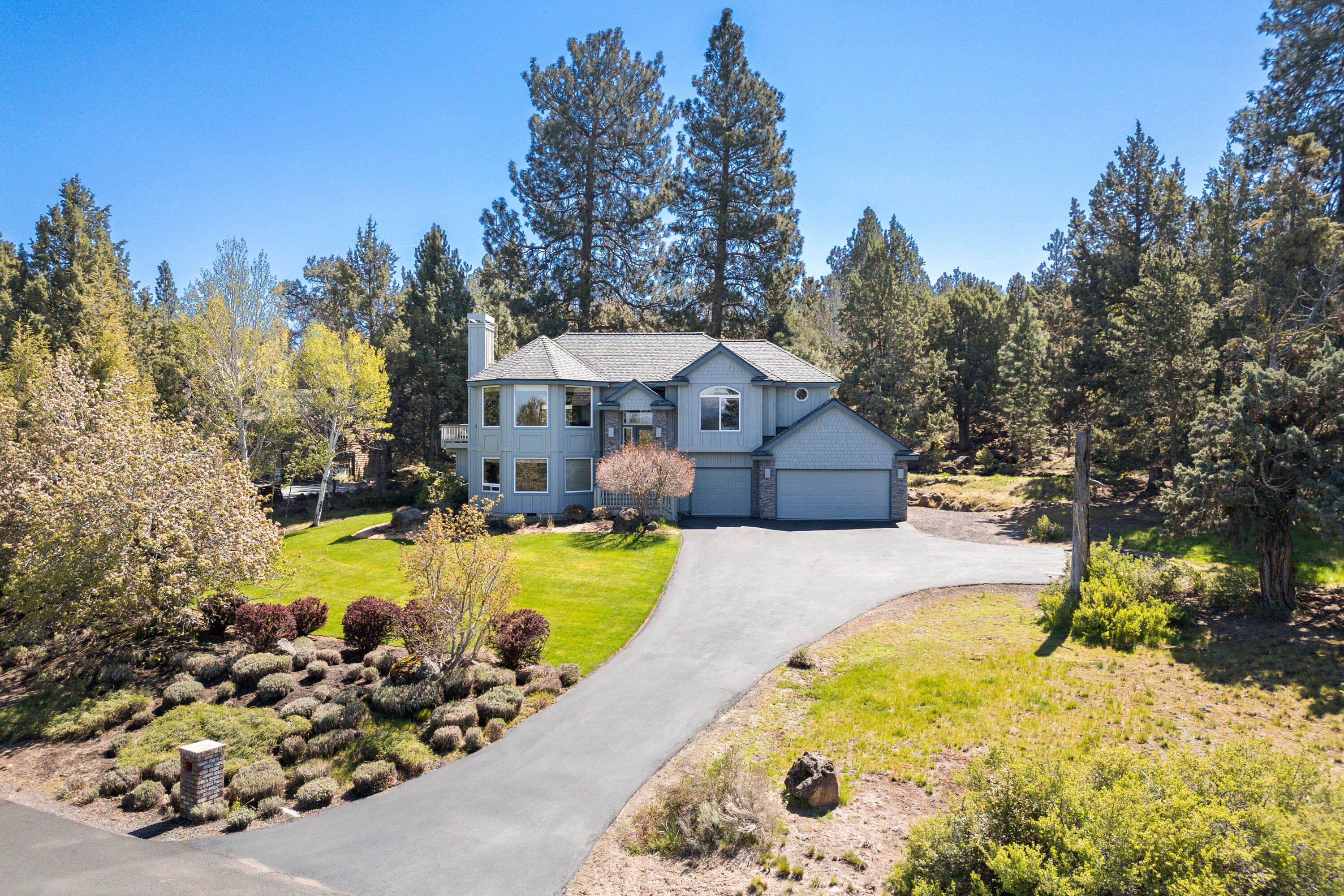 Primary photo of 4057 NW Northcliff