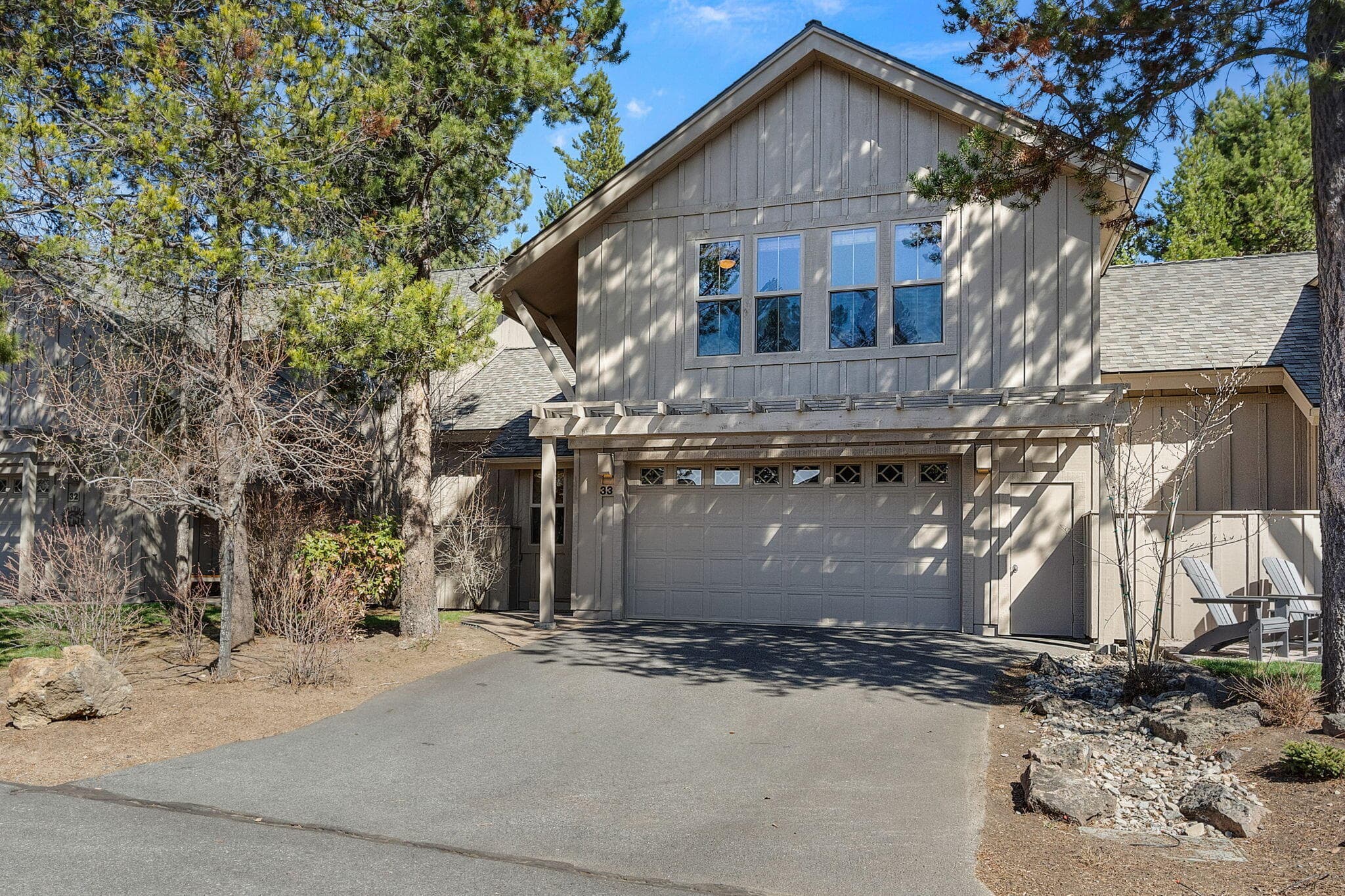 Primary photo of 57124 Evergreen Loop, 33