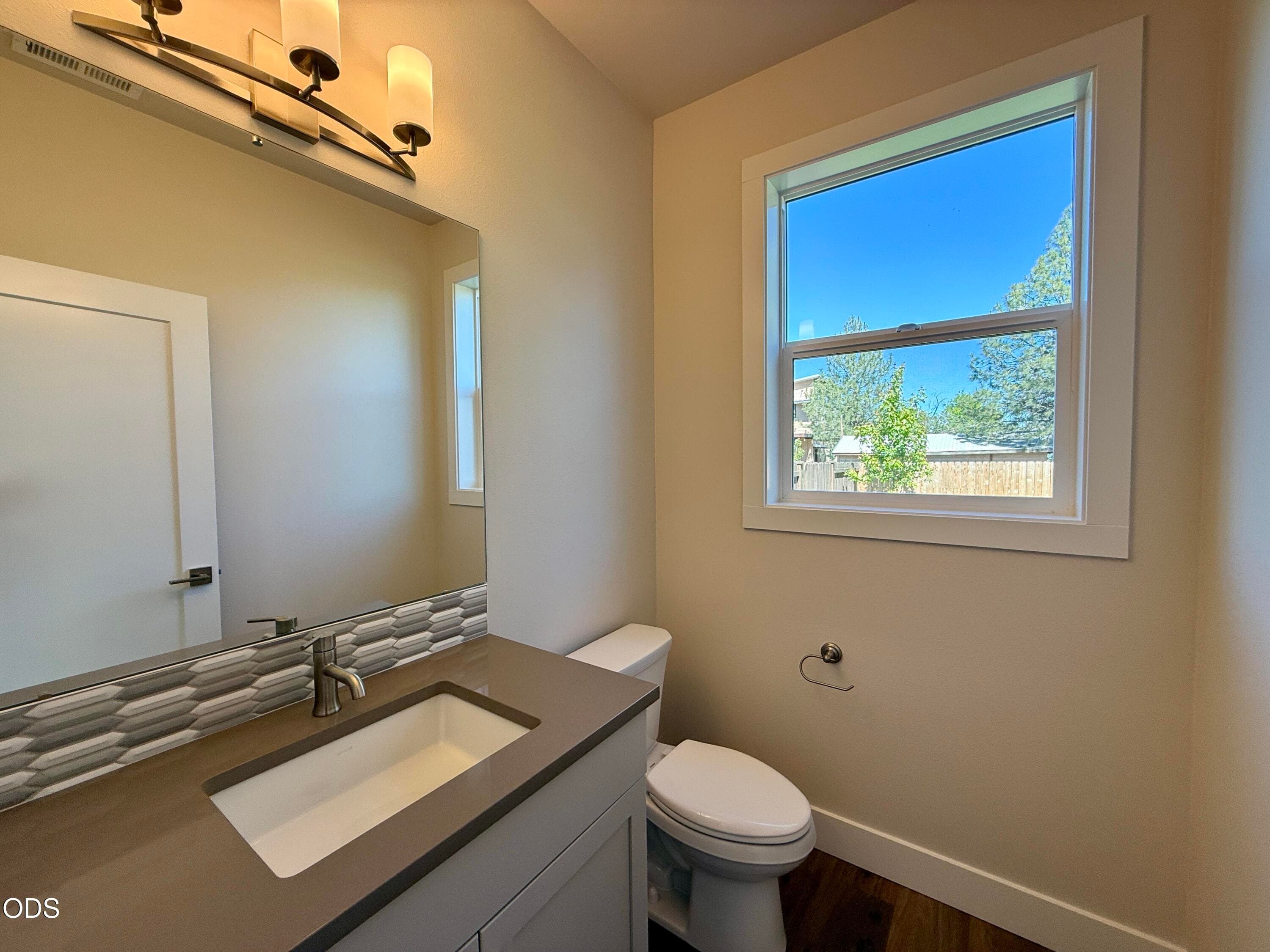 Photo 4 of 61417 SE Daybreak Court, 4