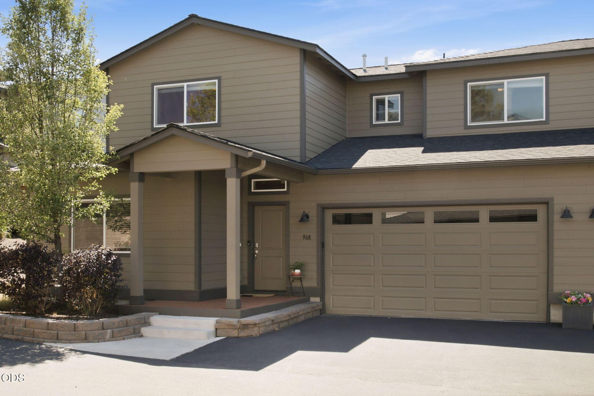 Primary photo of 968 NE Paula Drive