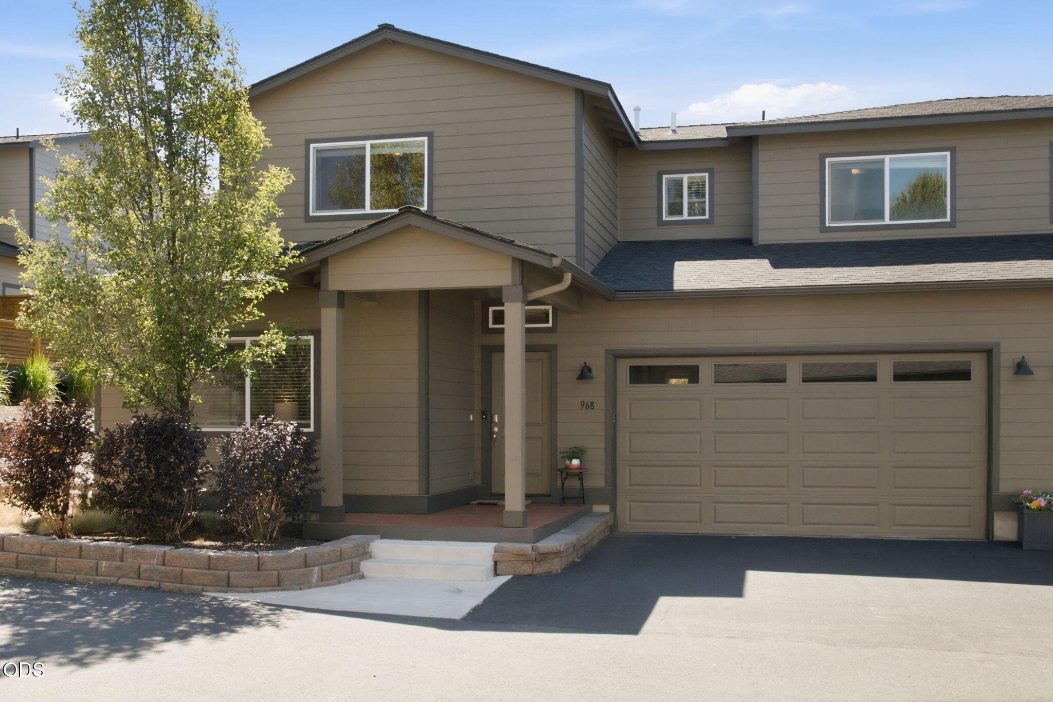 Photo 23 of 968 NE Paula Drive