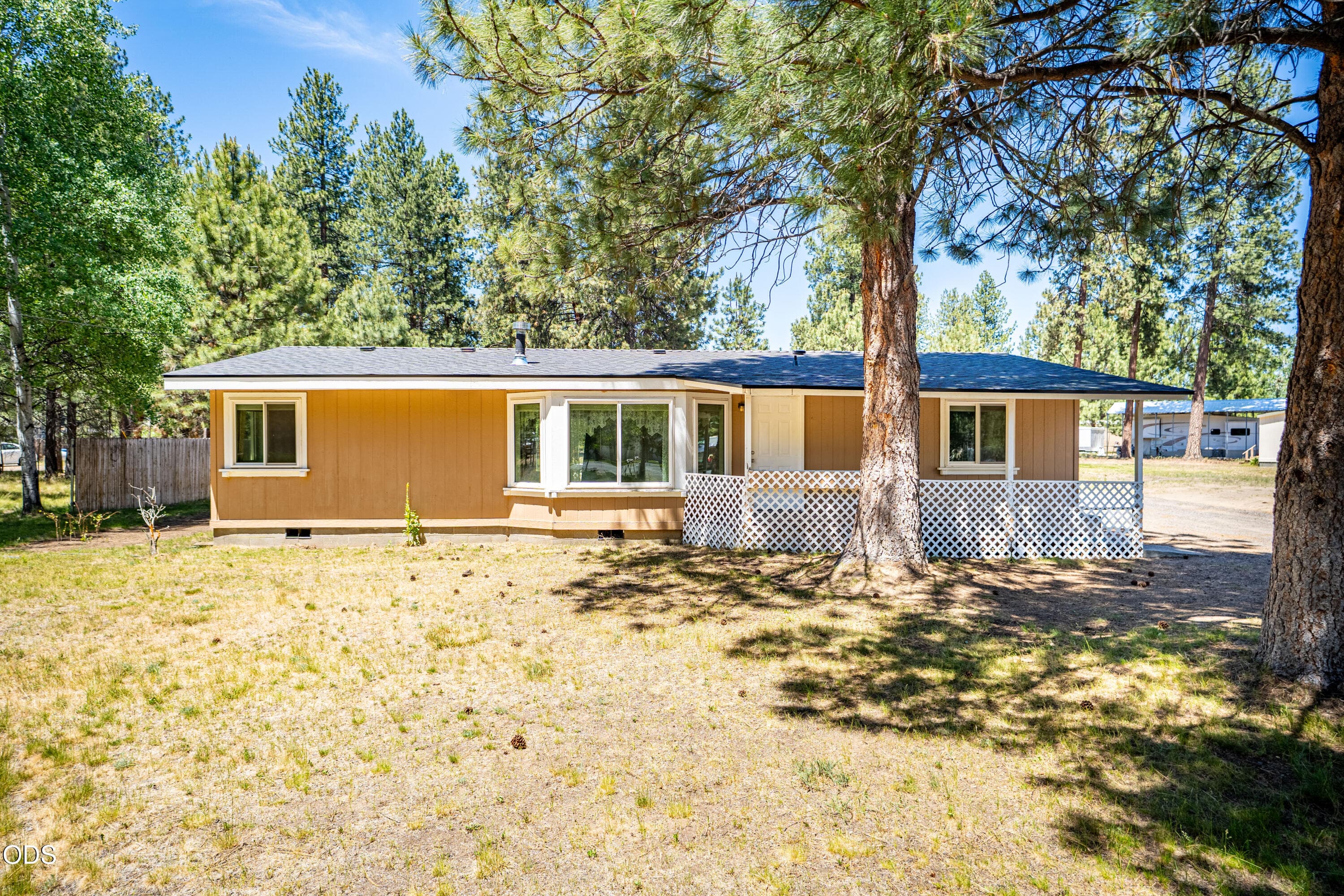 Primary photo of 60245 Lakeview Drive