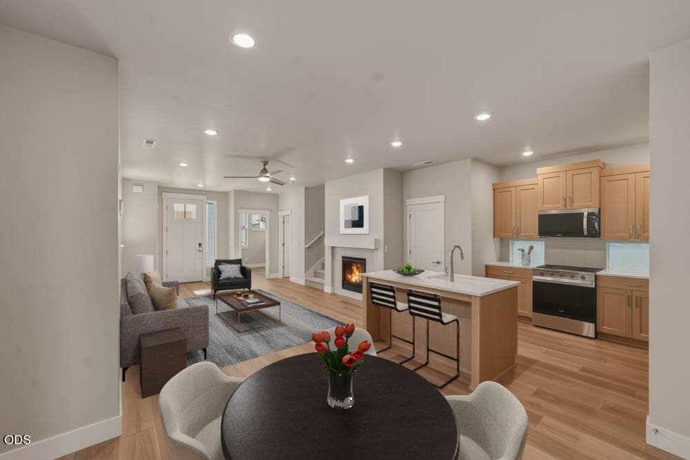 Primary photo of 3867 NE Petrosa Avenue