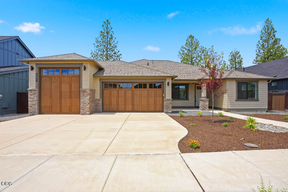 Primary photo of 1331 NW Ochoa Drive