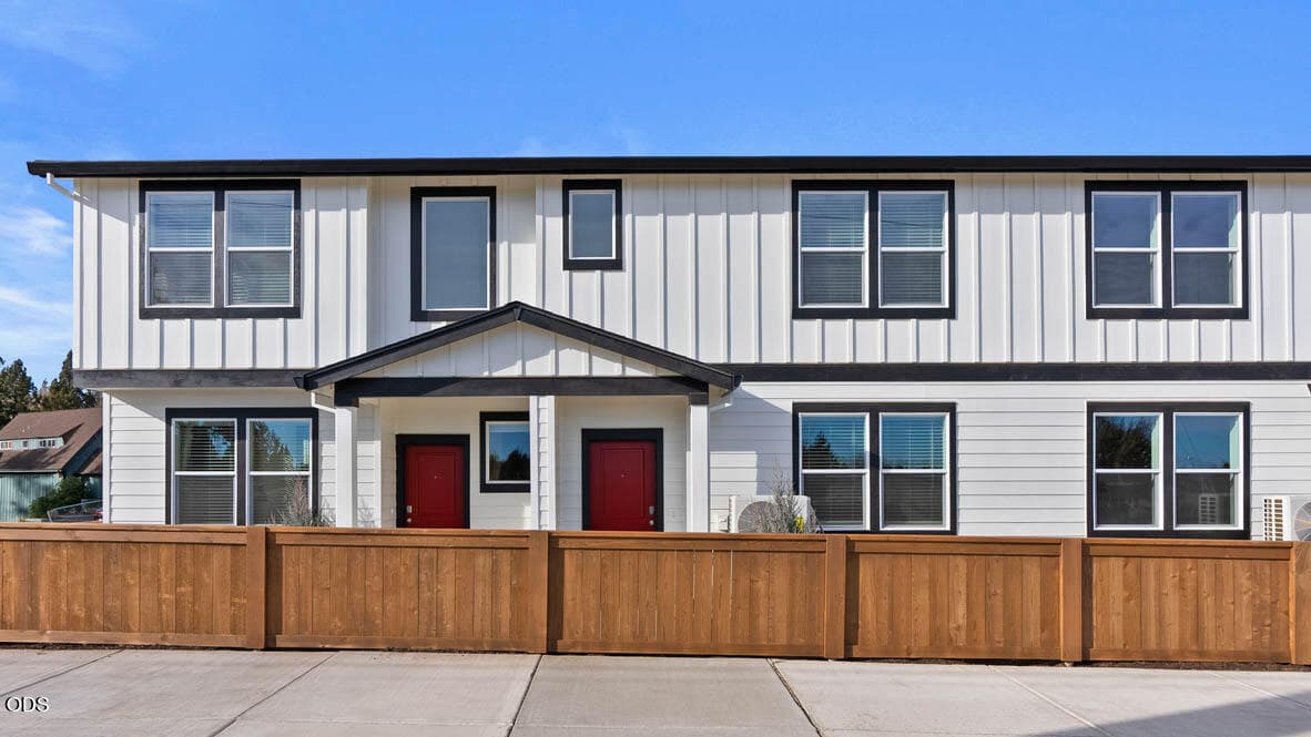 Primary photo of 62617 NE Lawler Place