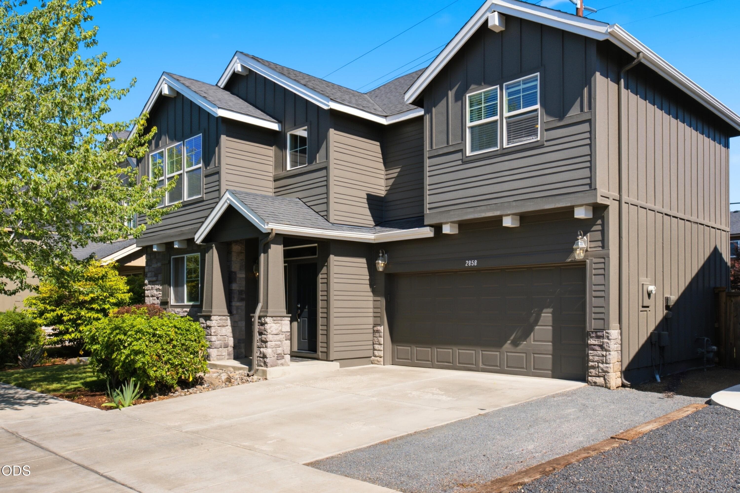 Primary photo of 2858 NE Forum Drive