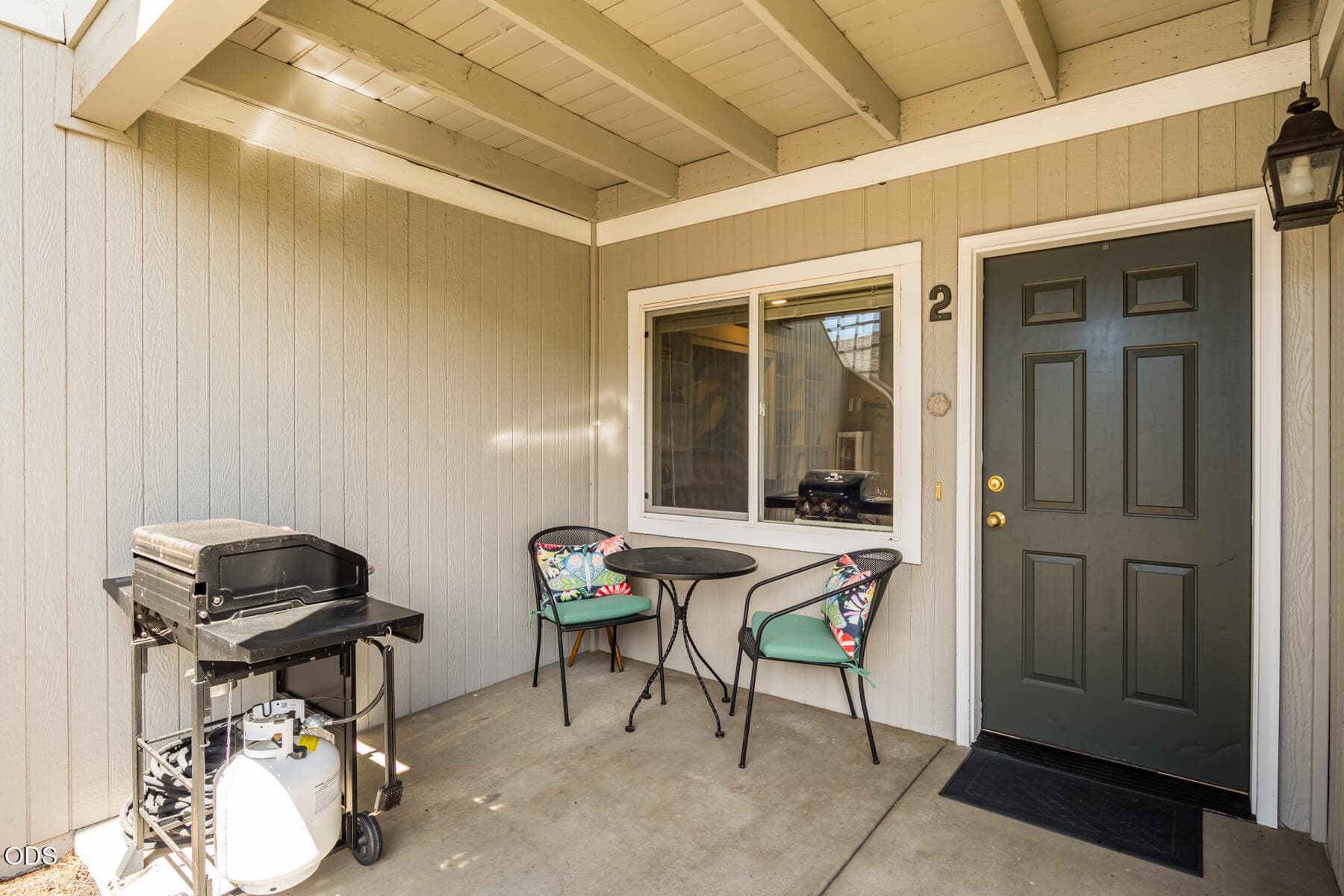 Primary photo of 1527 NW Juniper Street, APT 2