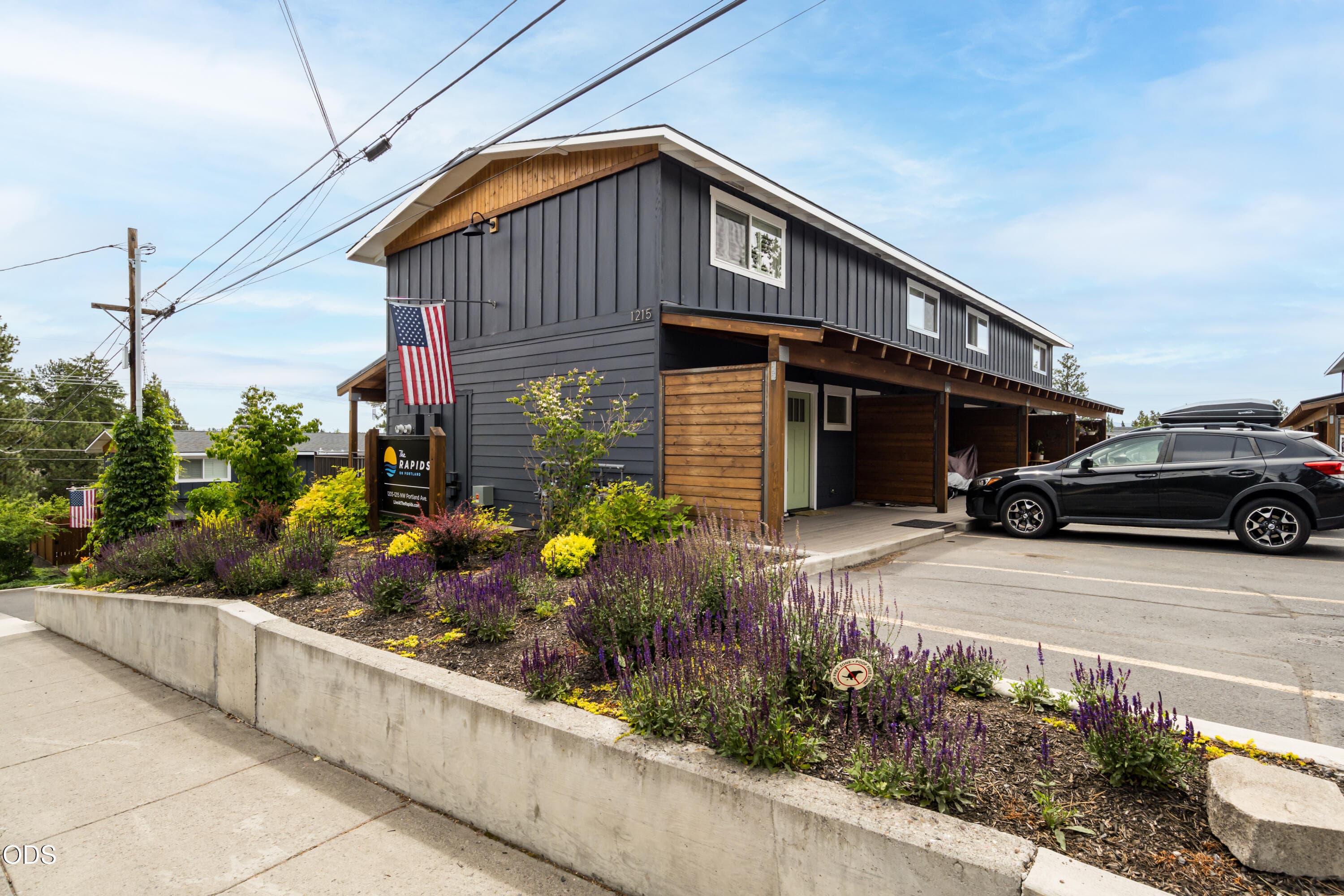 Primary photo of 1215 NW Portland Avenue