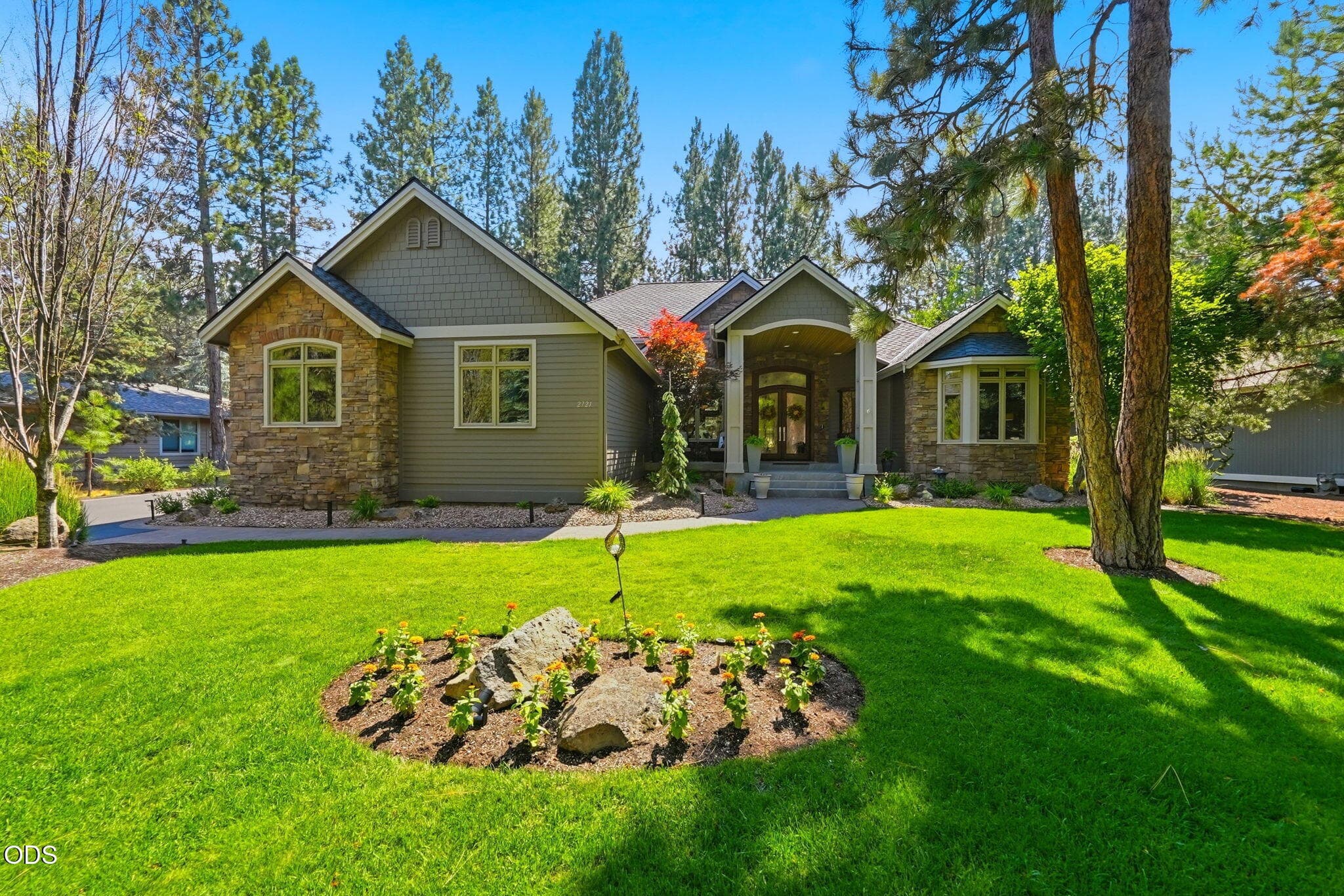 Primary photo of 2721 NW Champion Circle