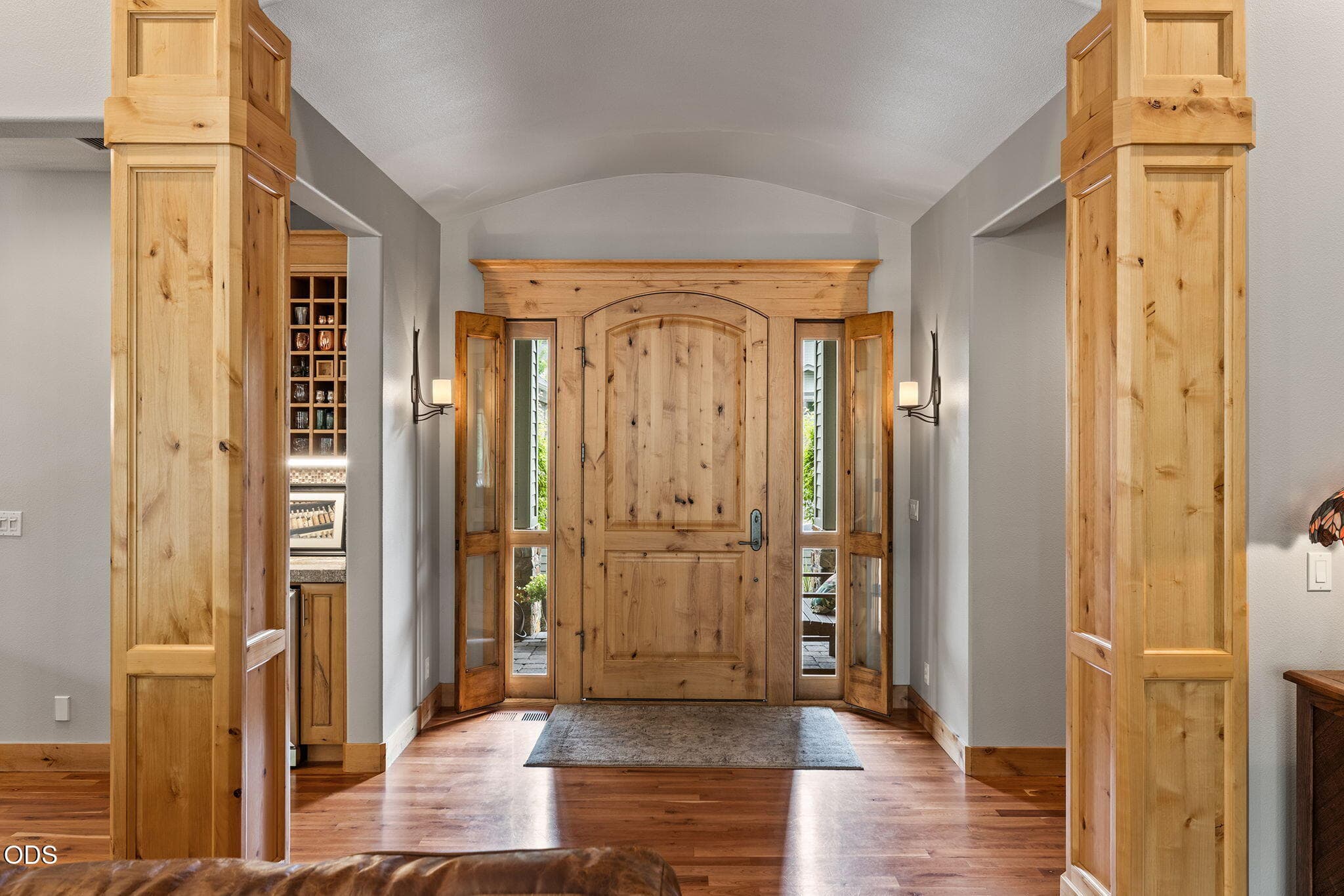 Photo 4 of 152 NW Champanelle Way