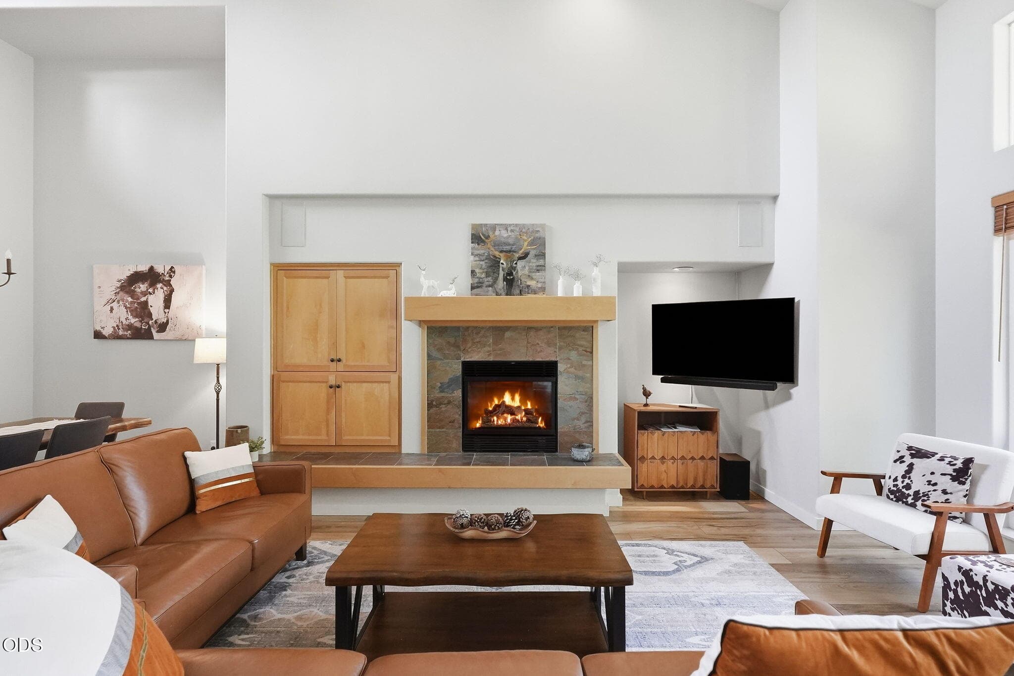 Primary photo of 60527 Seventh Mountain Drive