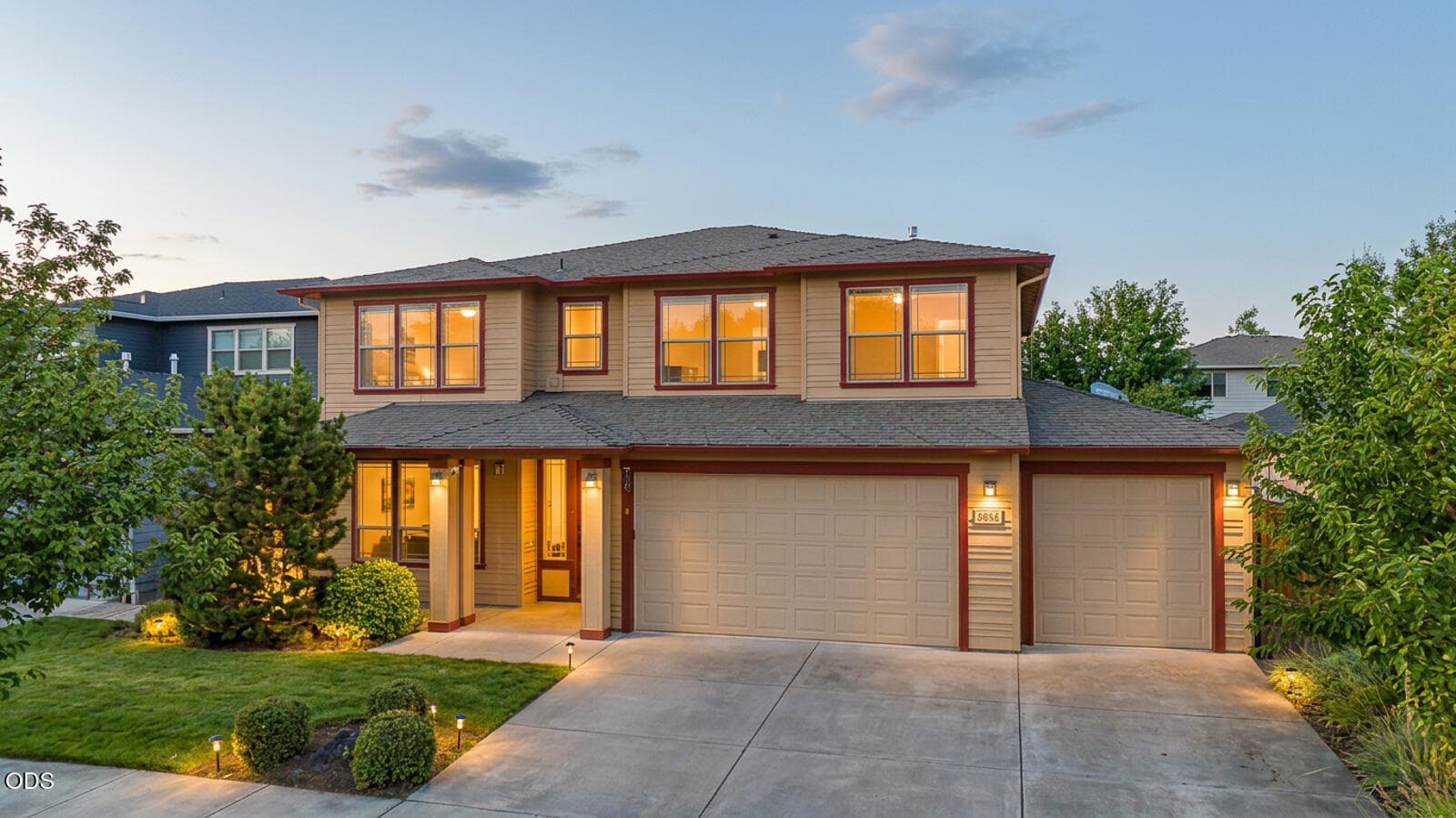 Primary photo of 2934 NE Dogwood Drive