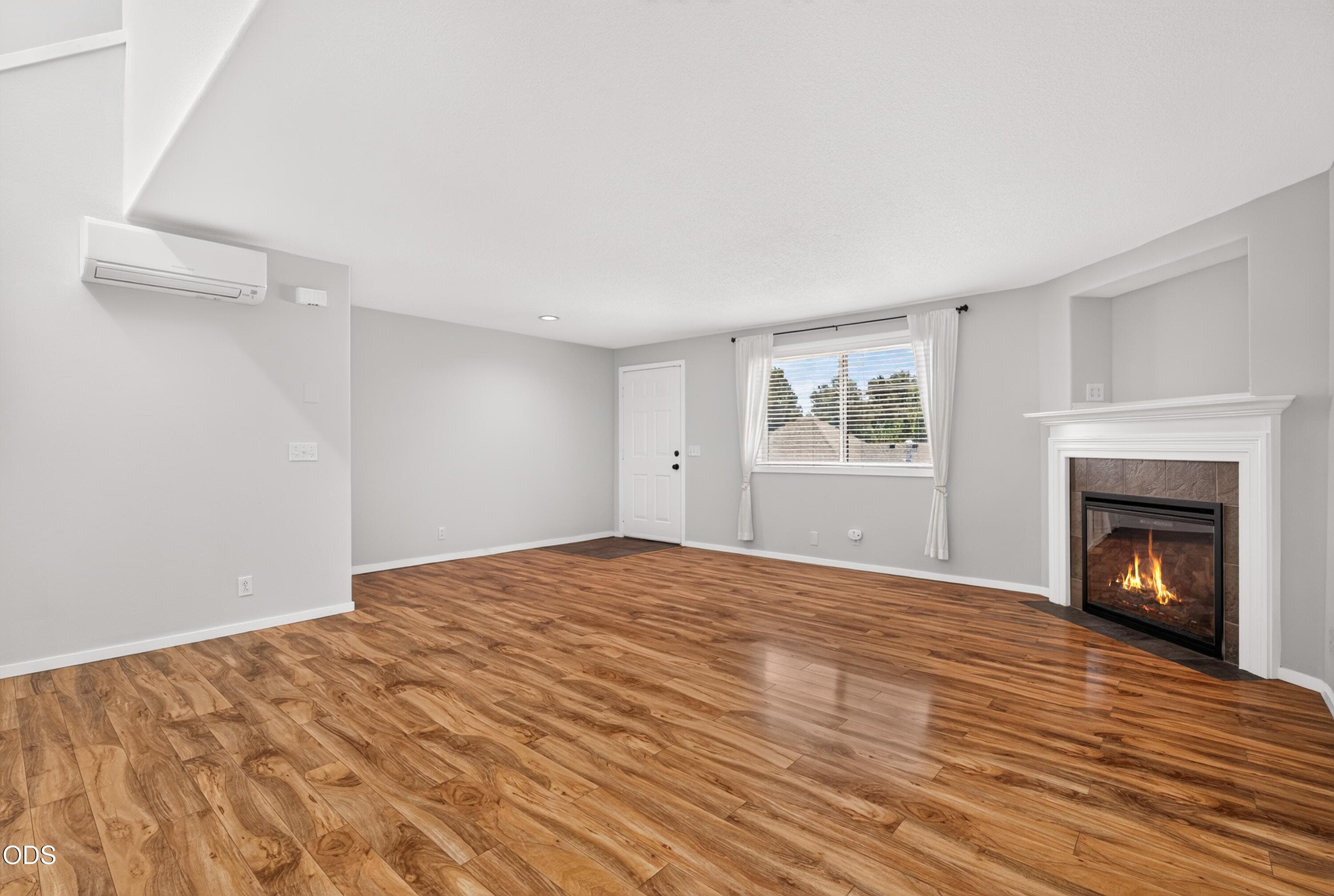 Primary photo of 1050 NE Butler Market Road, APT 29
