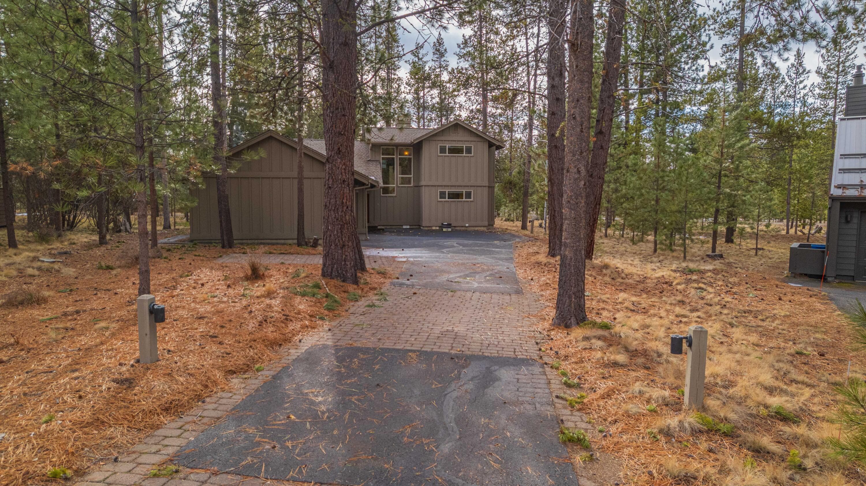 Photo 2 of 57655 Aspen Lane, 2