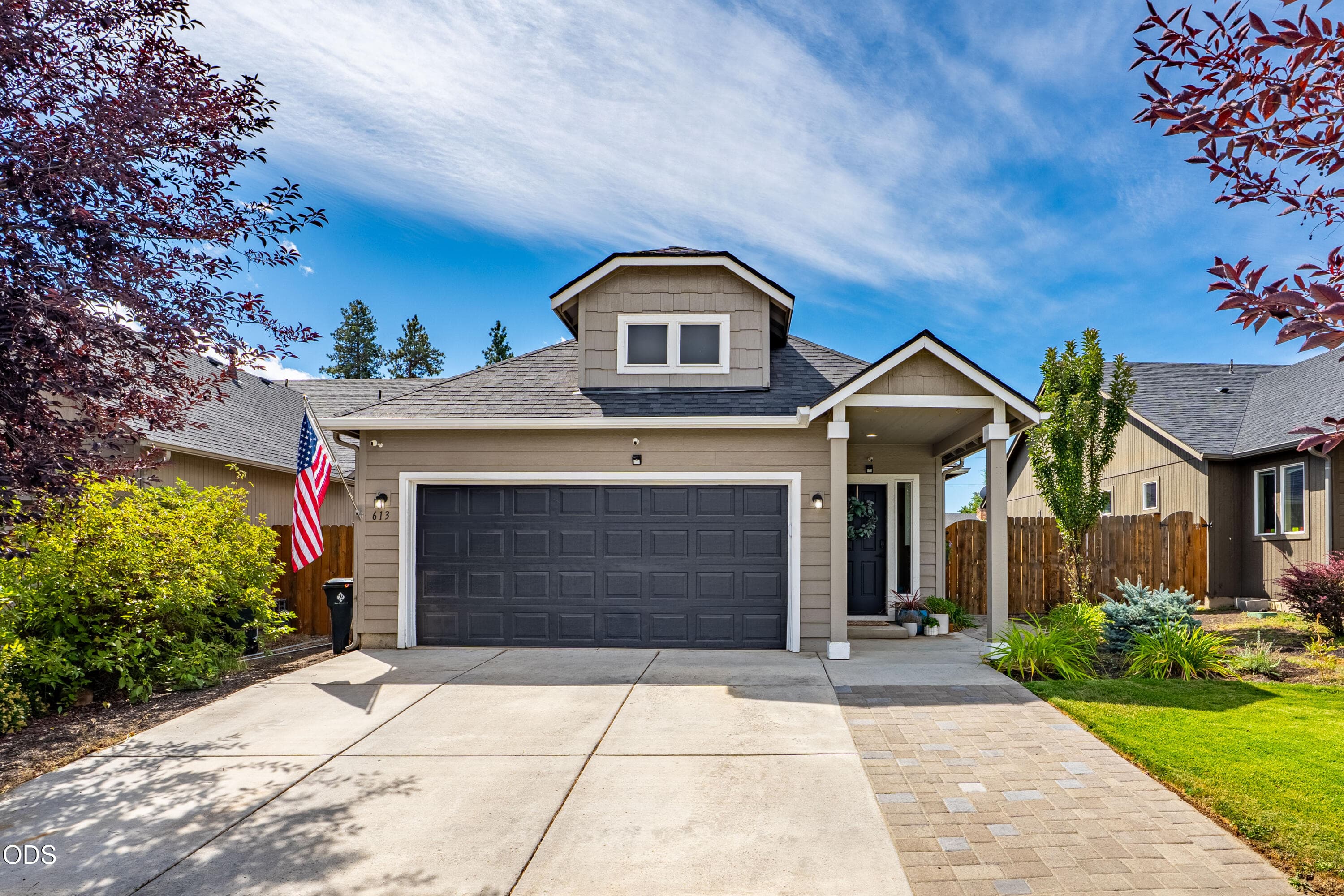 Primary photo of 613 SE Glencoe Place