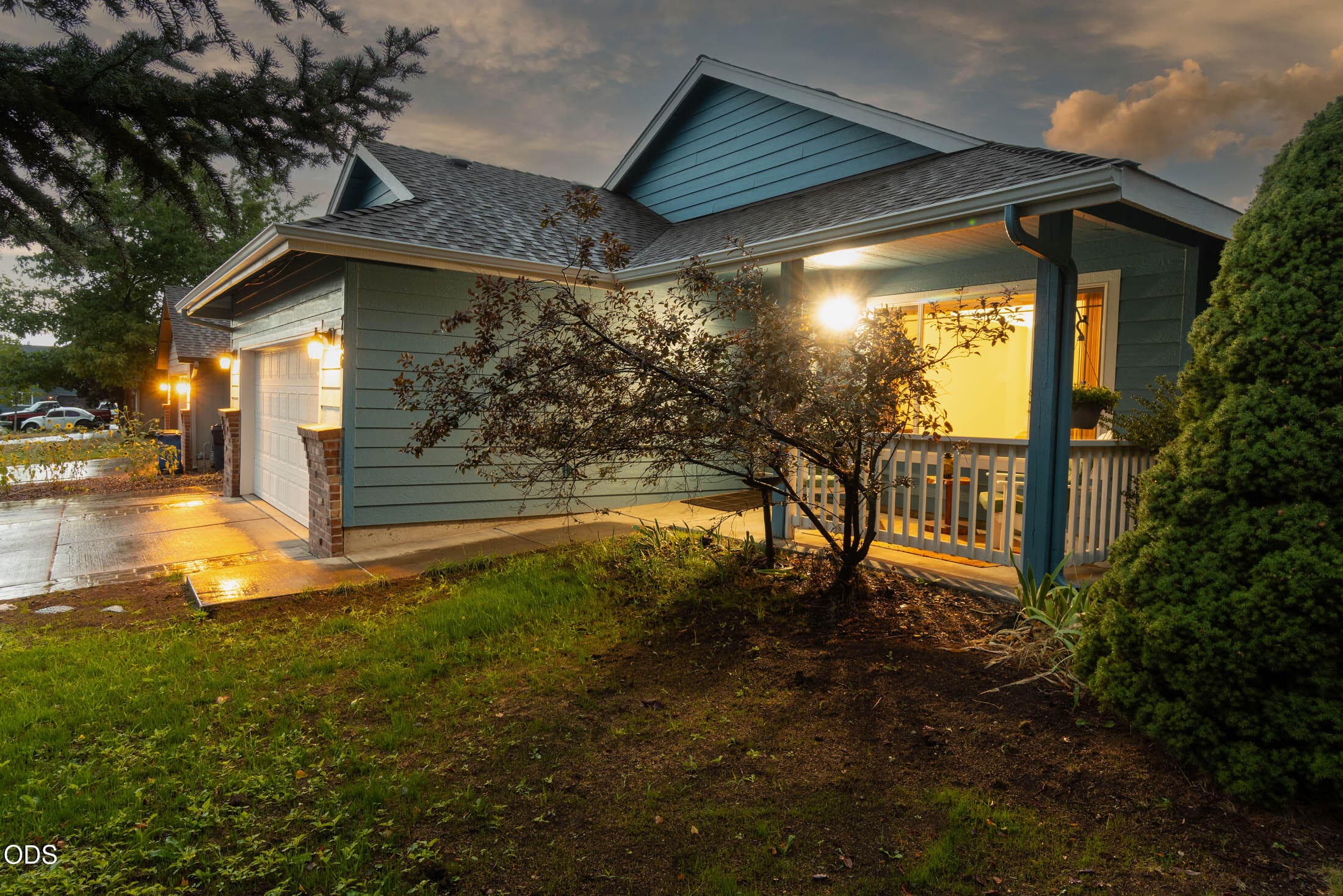 Primary photo of 786 NE Tierra Road