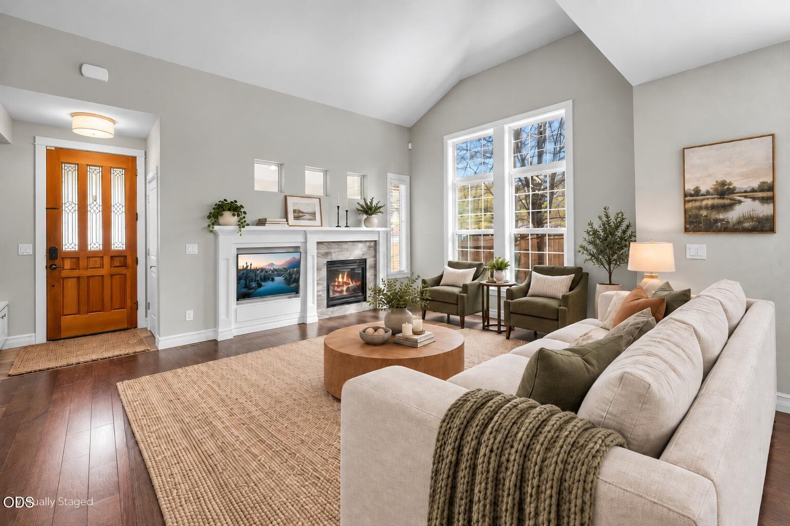 Photo 4 of 61477 Cultus Lake Court