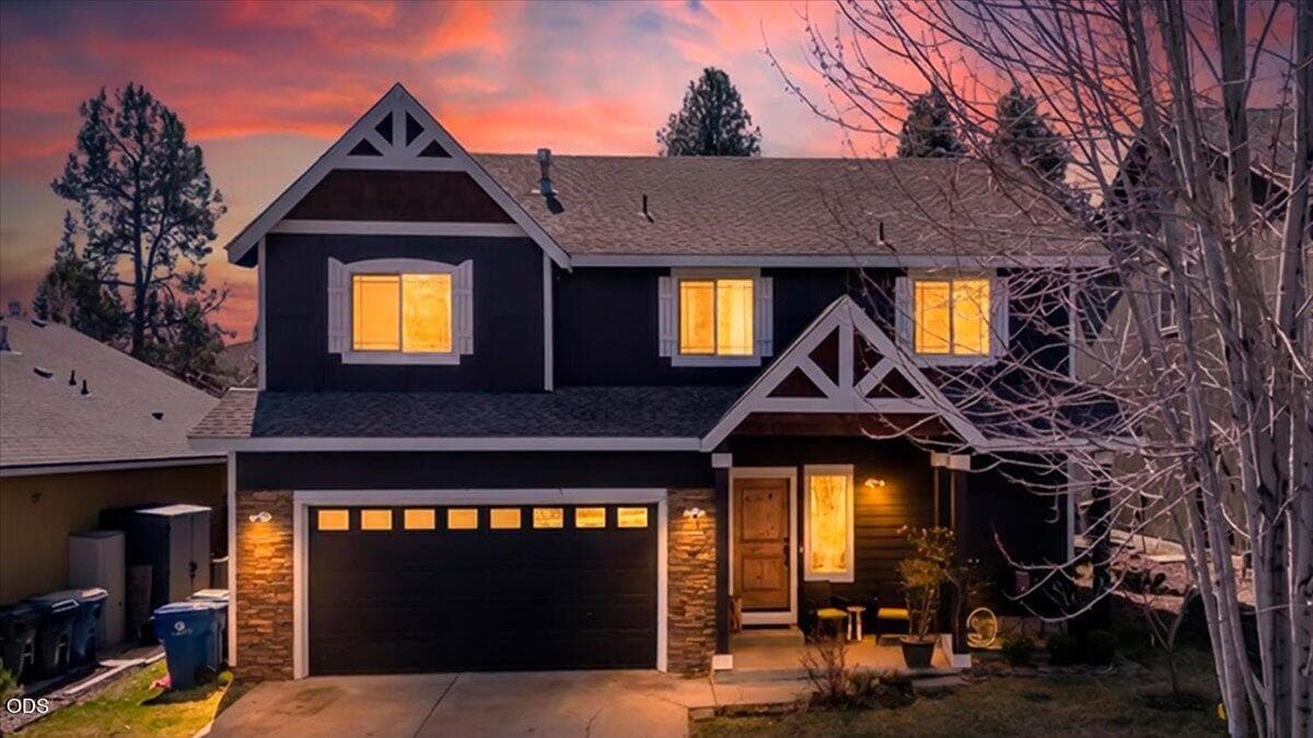 Primary photo of 20301 Knightsbridge Place