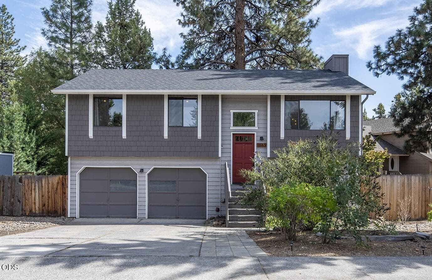 Primary photo of 1645 NE Cackler Lane