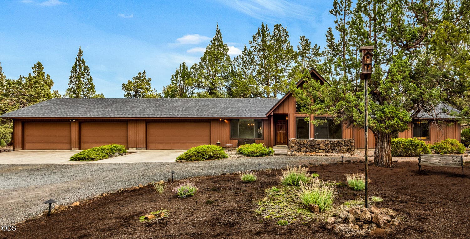 Primary photo of 64552 Sylvan Loop