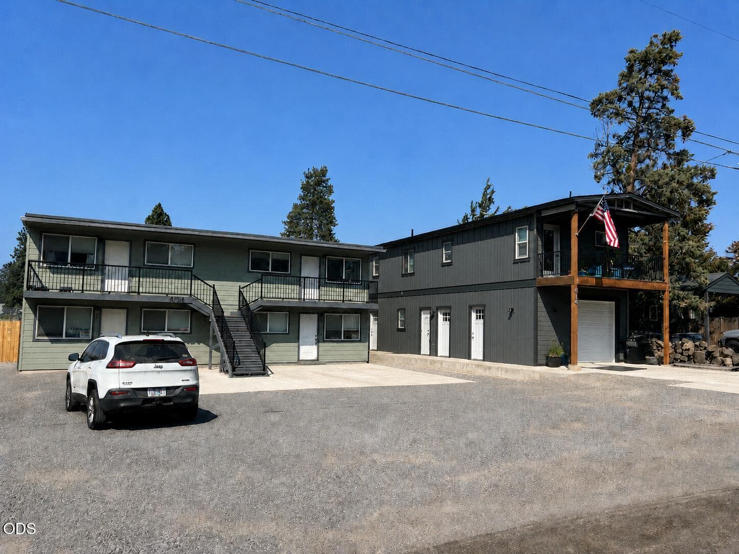 Primary photo of 404 SE Railroad Street