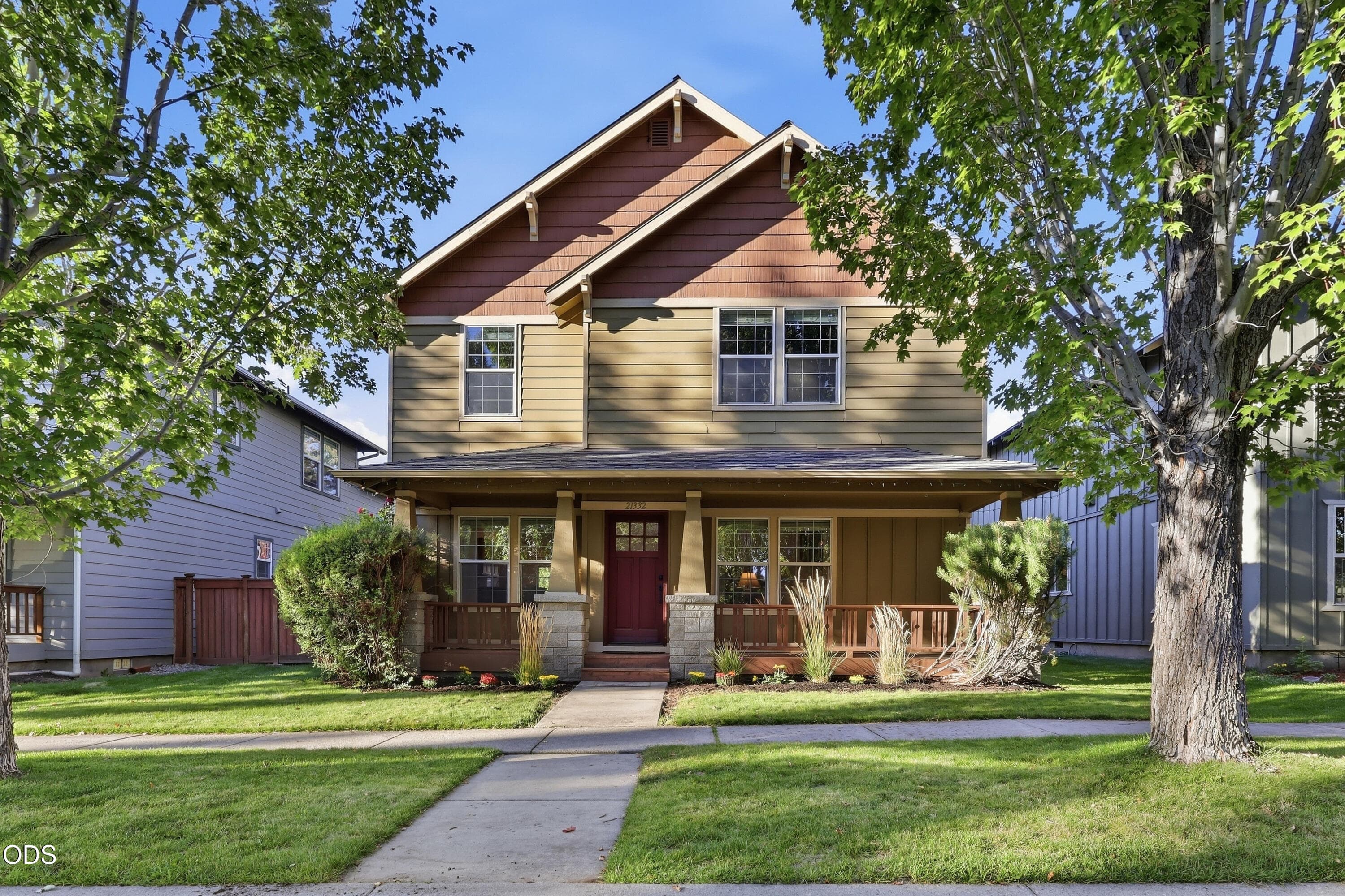 Primary photo of 21332 Oakview Drive