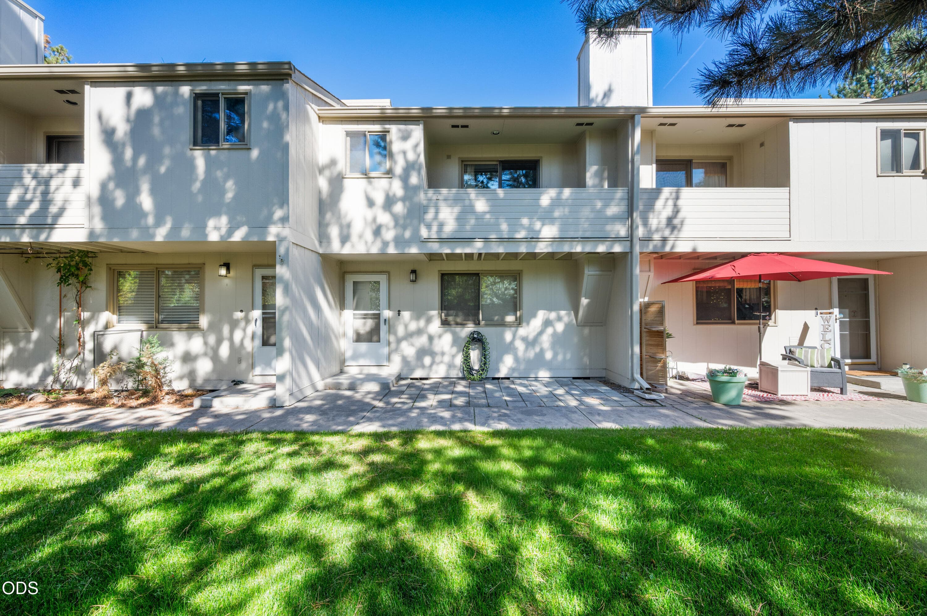 Primary photo of 1050 NE Butler Market, APT 3