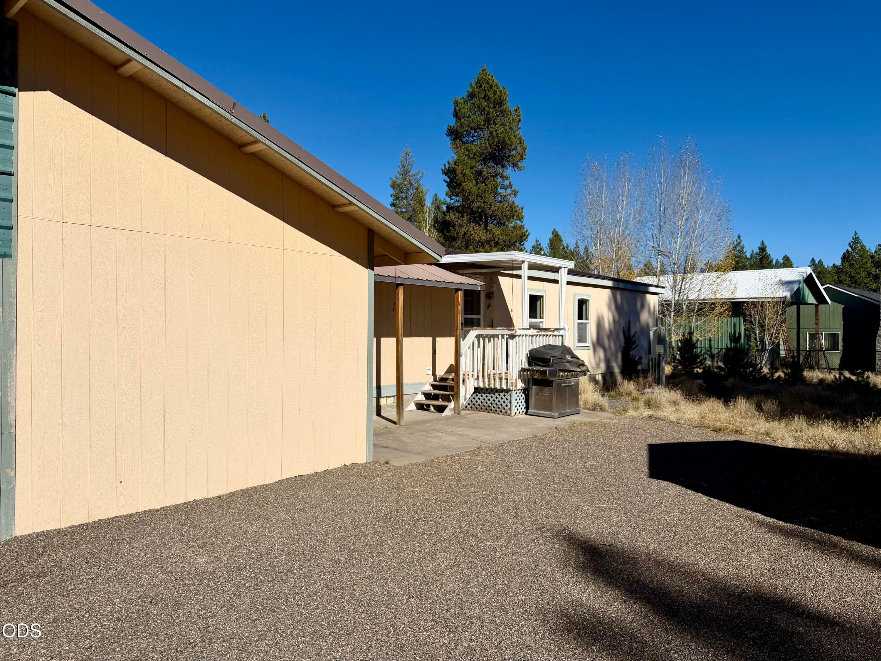 Photo 15 of 17131 Helbrock Drive