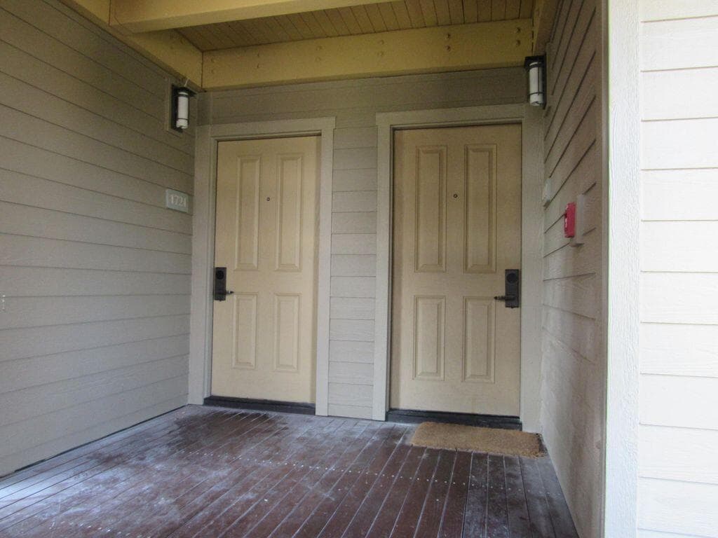 Photo 2 of 18575 SW Century Drive, 1721