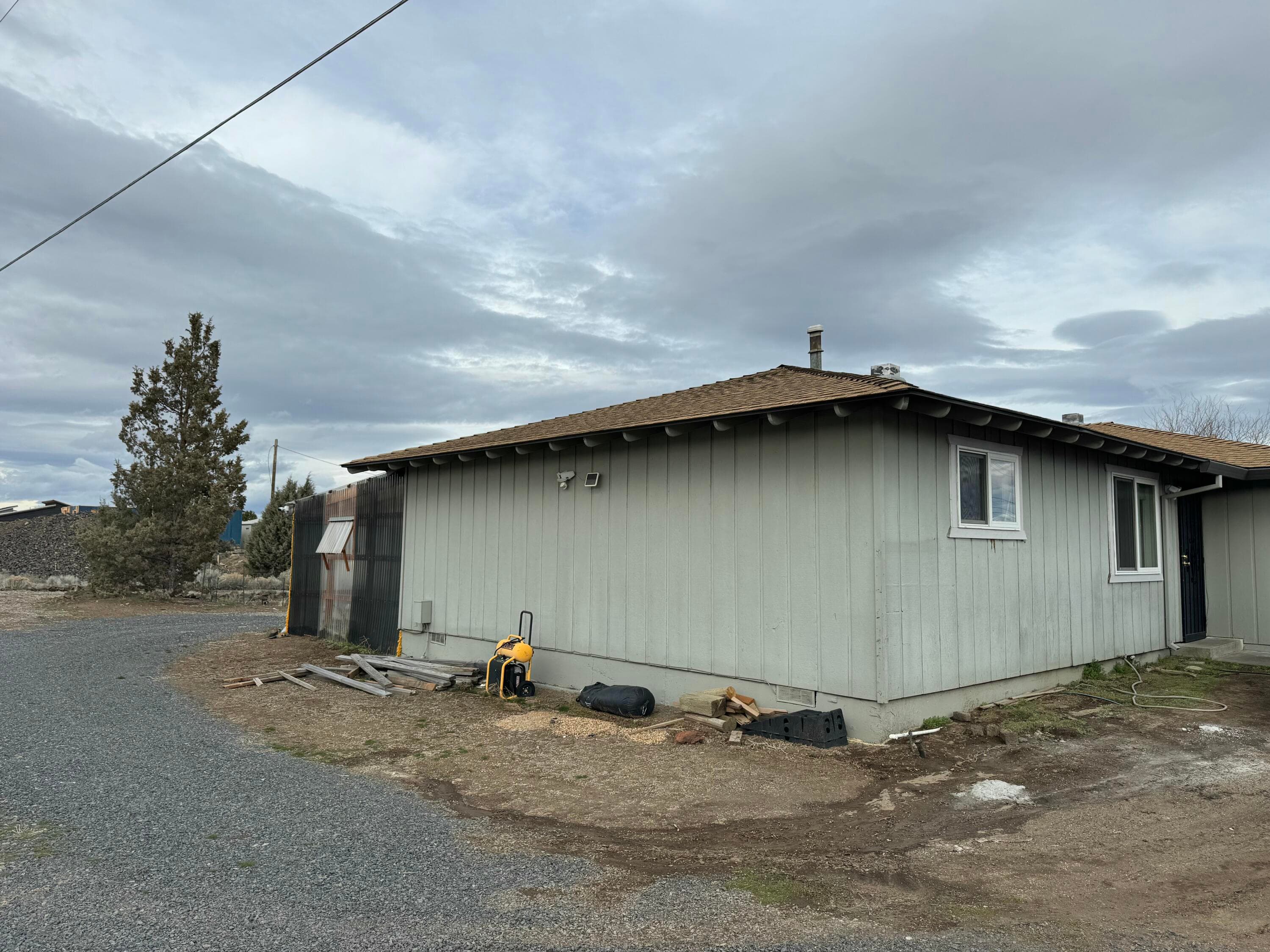 Photo 4 of 21130 SE Reed Market Road