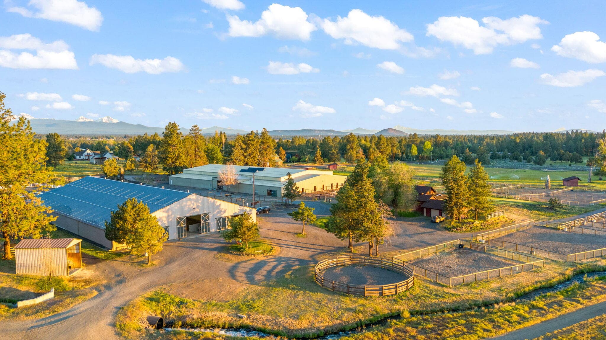 Primary photo of 60360 Horse Butte Road