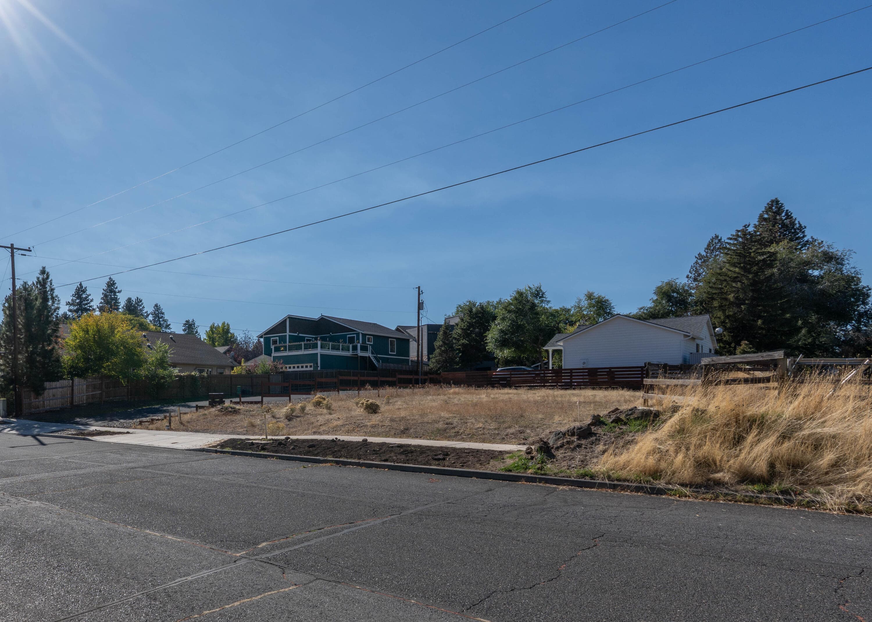 Photo 2 of 2109 NE 11th Place