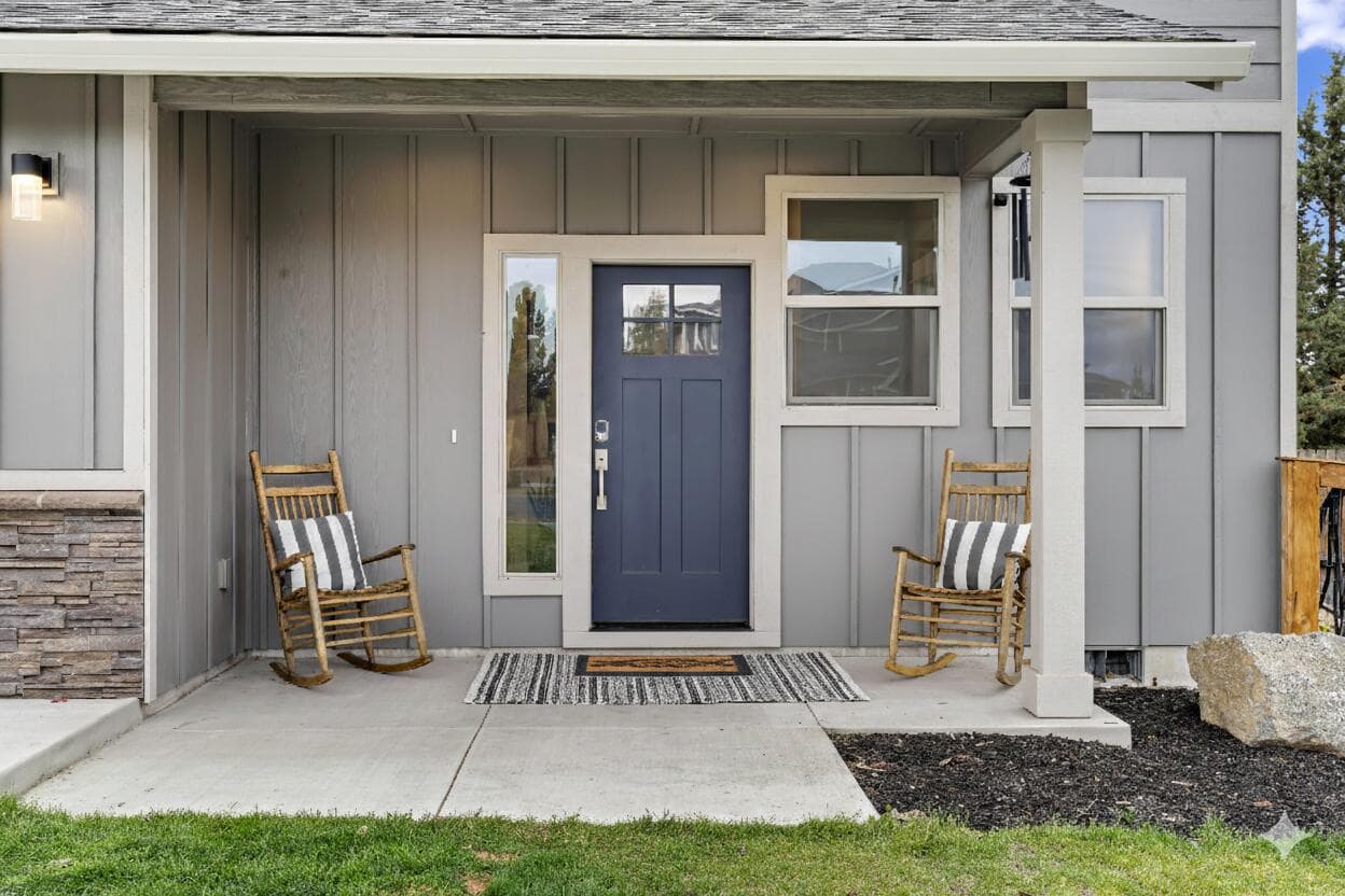 Photo 4 of 2260 NE Indigo Lane