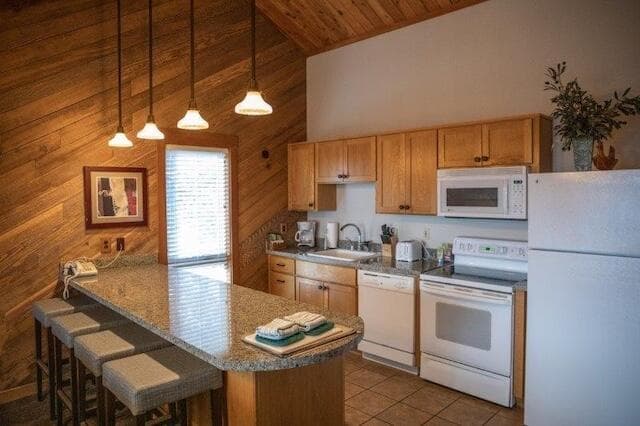 Photo 2 of 18575 SW Century Drive, 1135 F