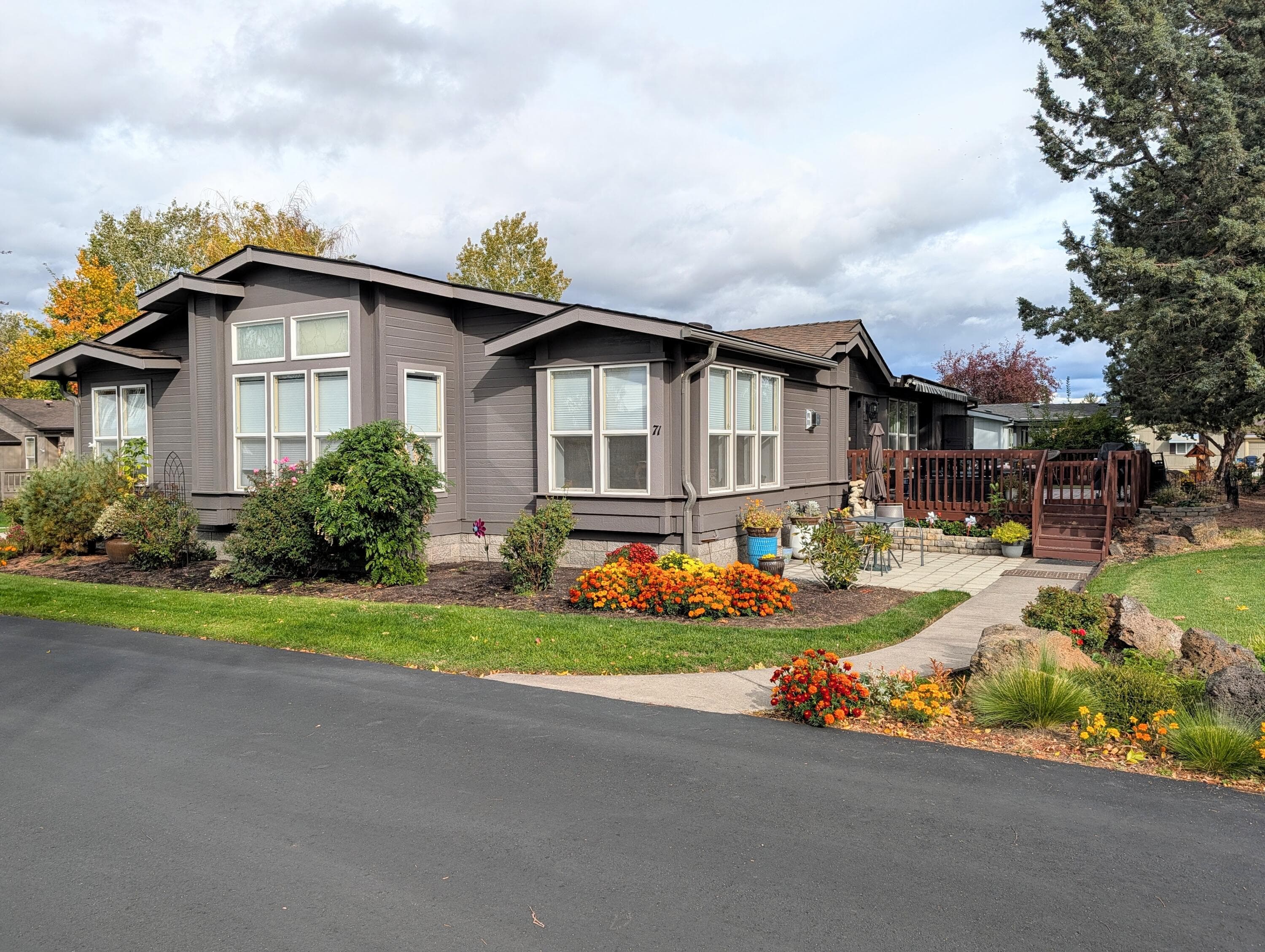 Photo 3 of 1188 NE 27th Street, 71