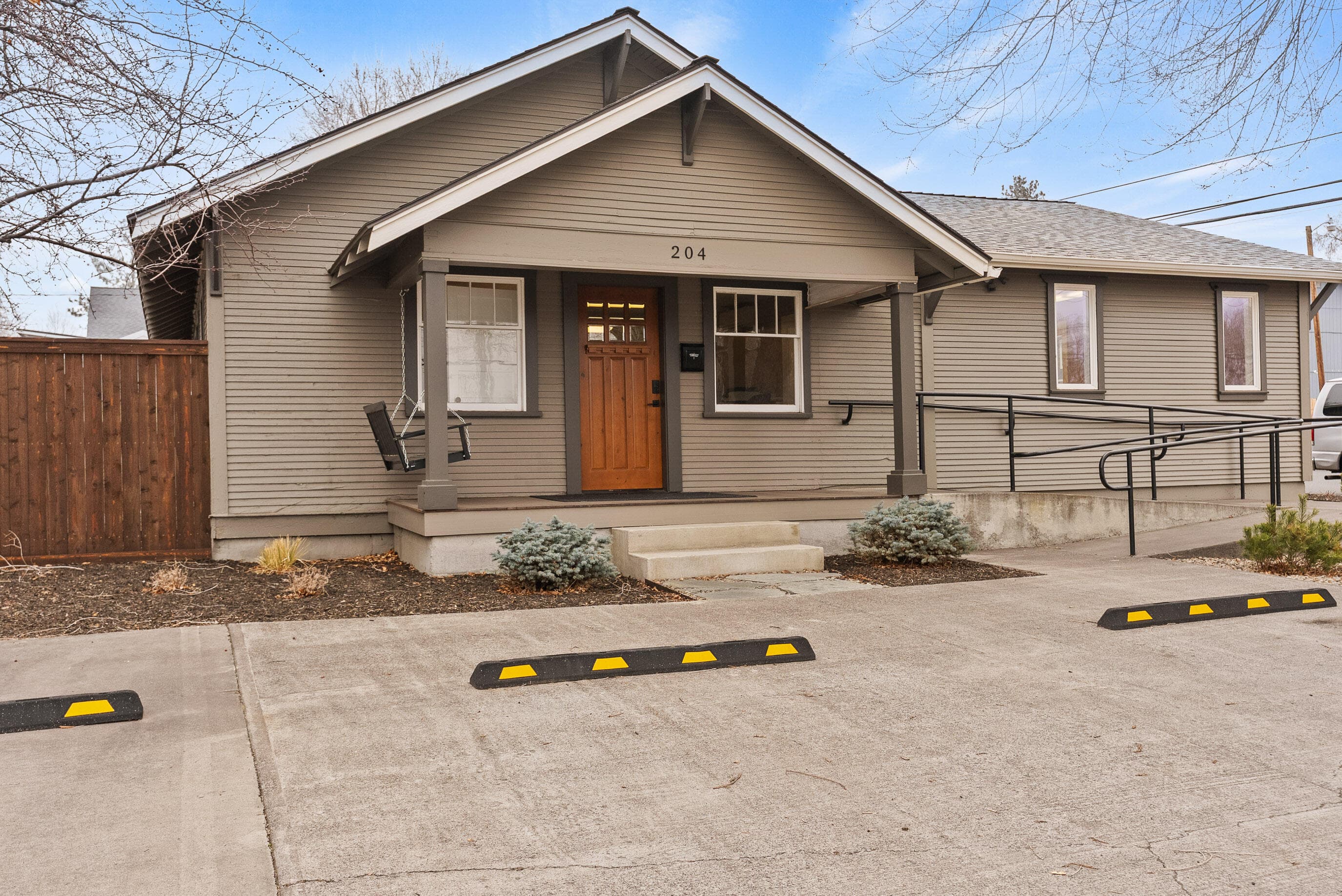 Photo 2 of 204 NE 4th Street