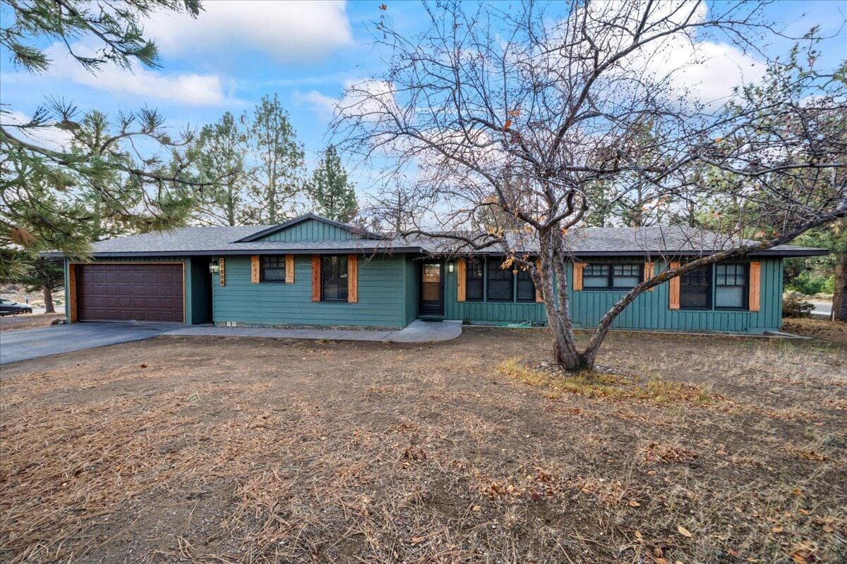 Photo 2 of 20809 SE Westview Drive