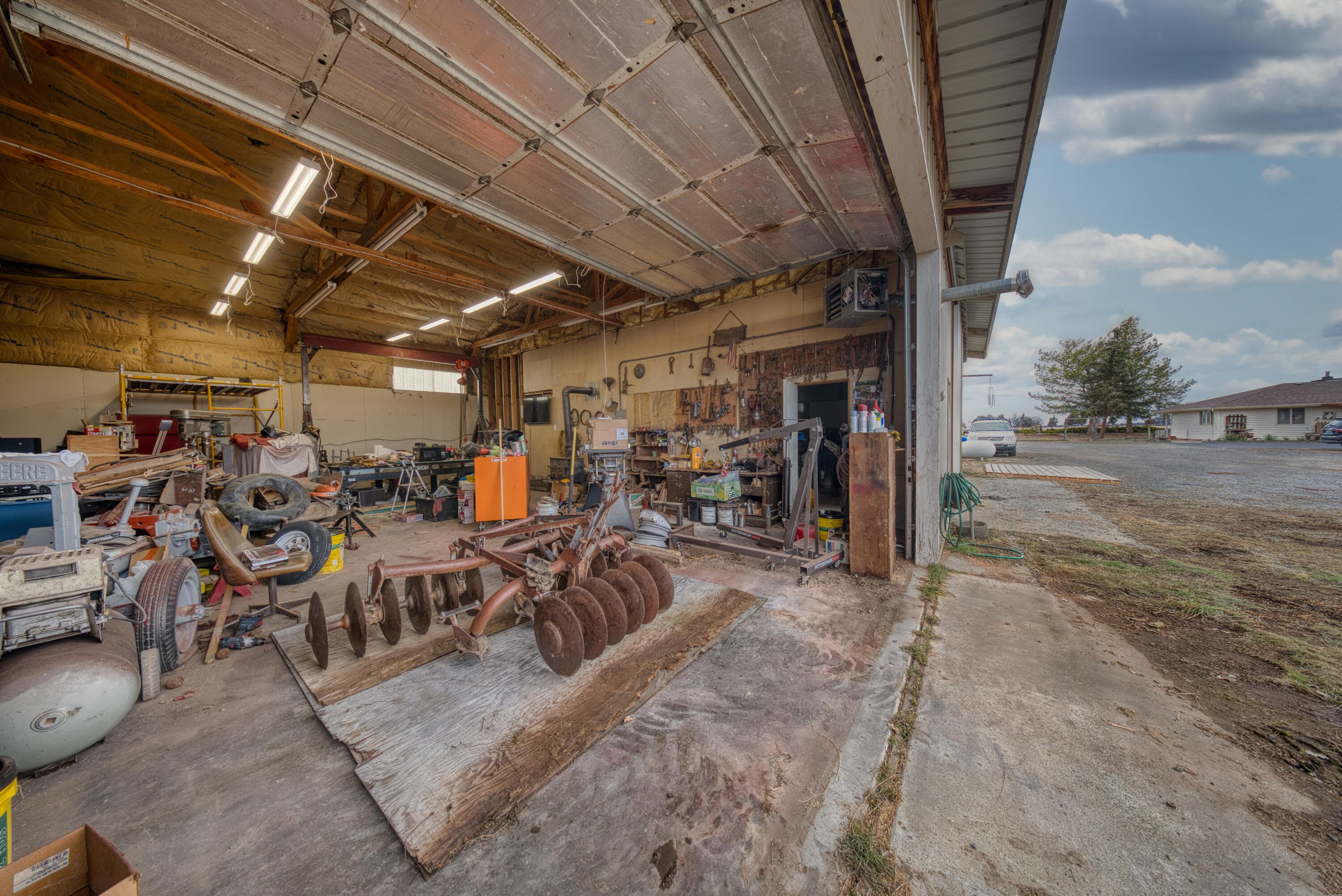 Photo 40 of 26690 Horsell Road
