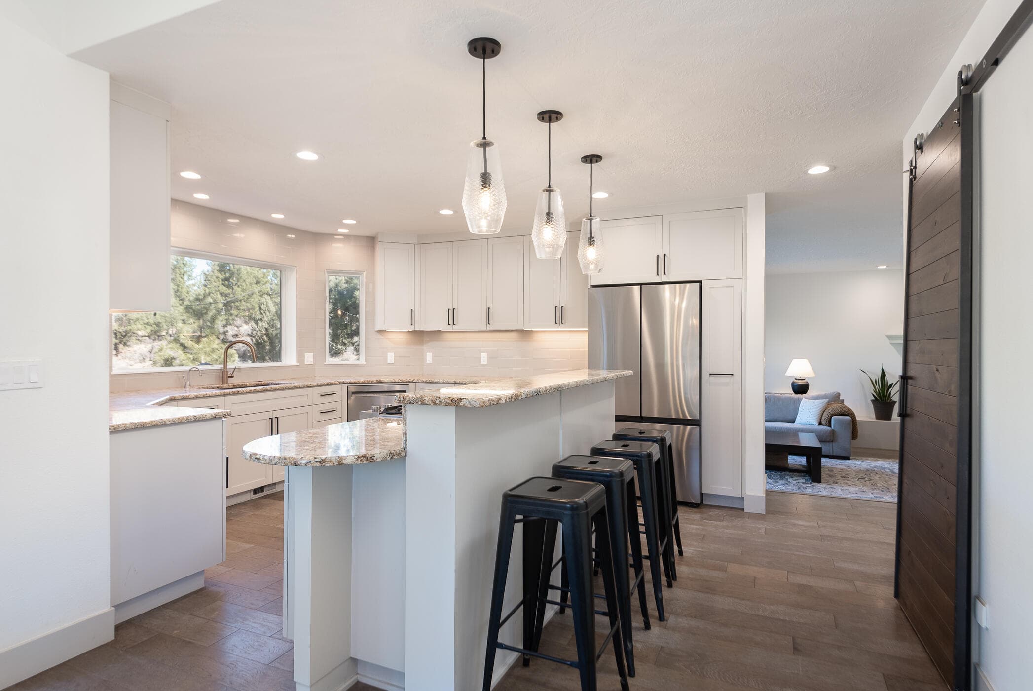 Photo 4 of 60012 Ridgeview Drive W