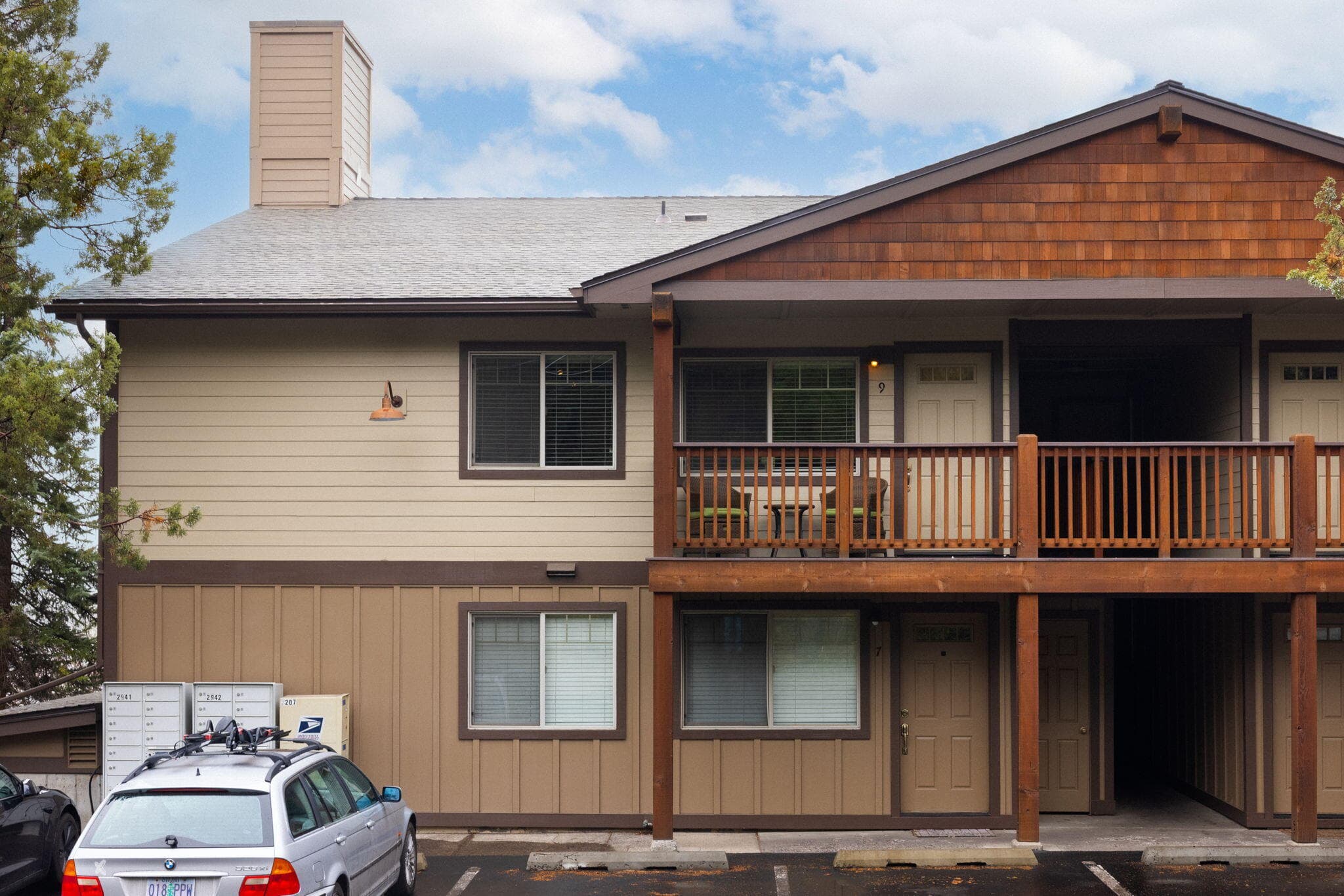 Photo 2 of 1010 NW Roanoke Avenue, APT 9